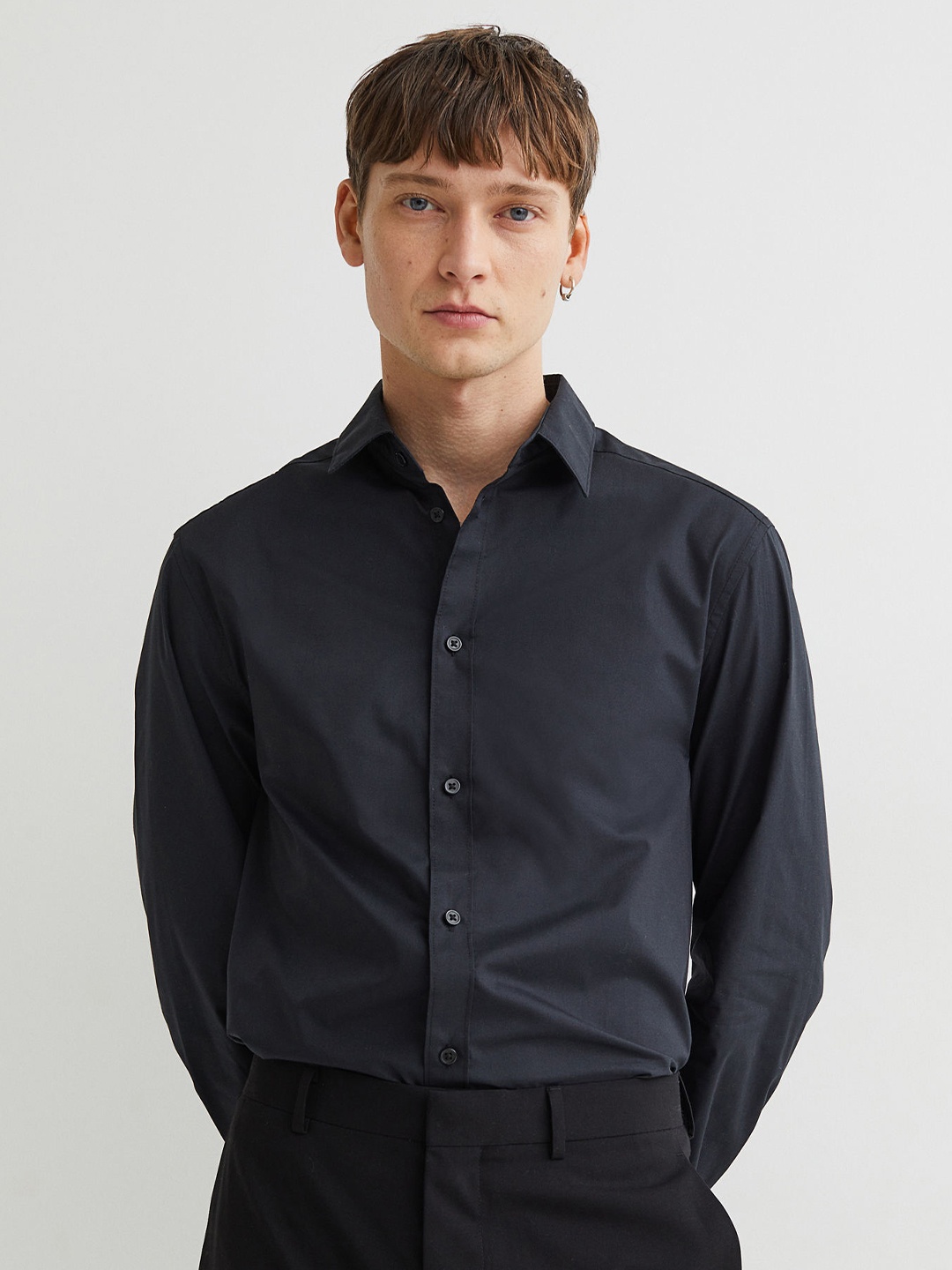 

H&M Men Black Regular Fit Easy-Iron Shirt