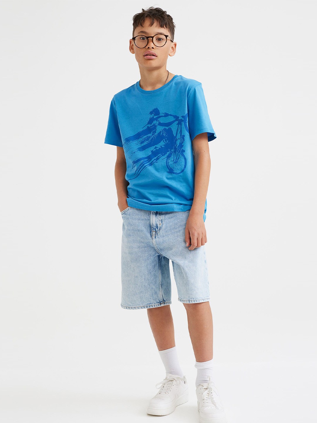

H&M Boys Blue Printed Cotton T-shirt
