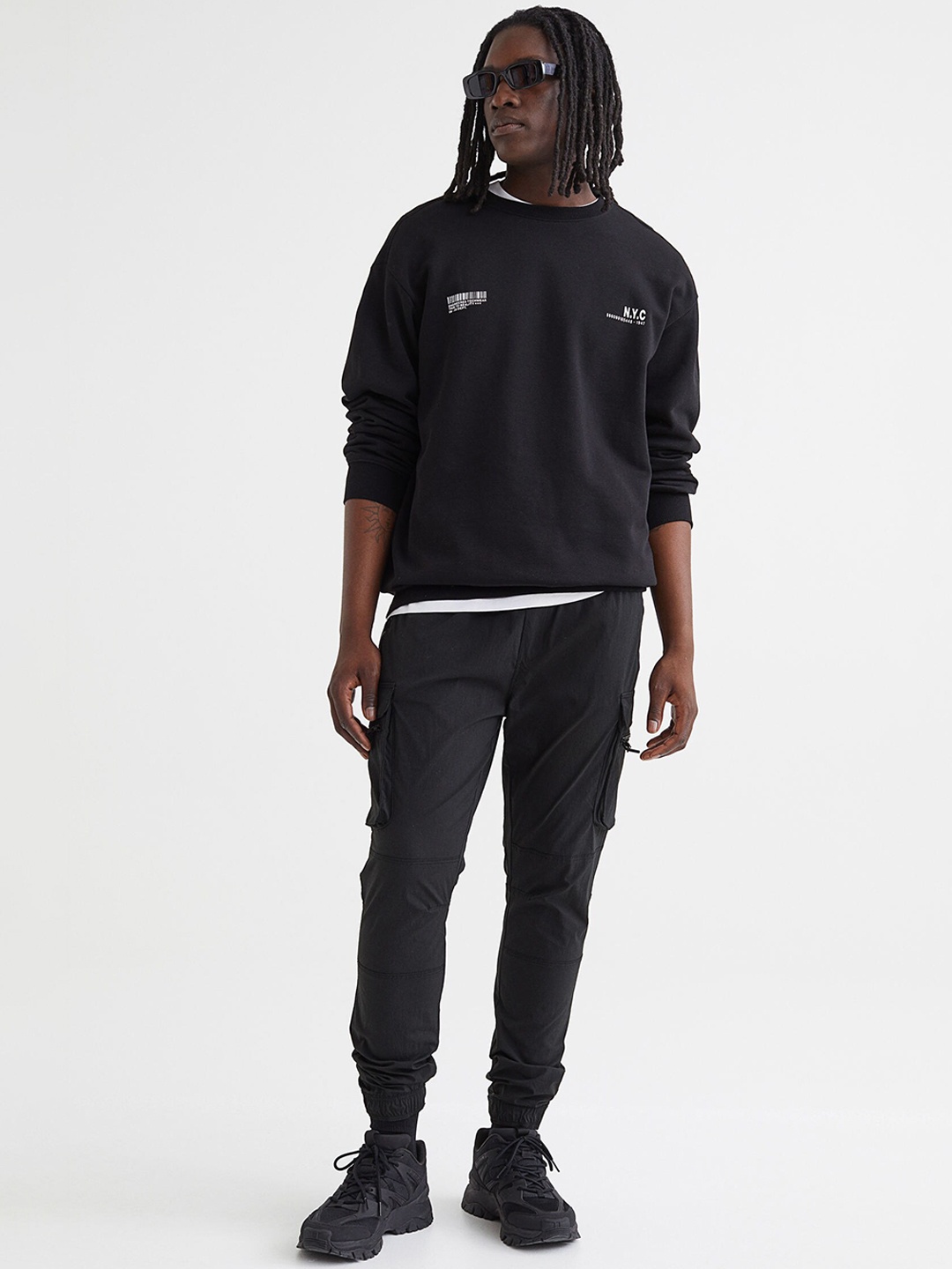 

H&M Black Skinny Fit Nylon Cargo Joggers