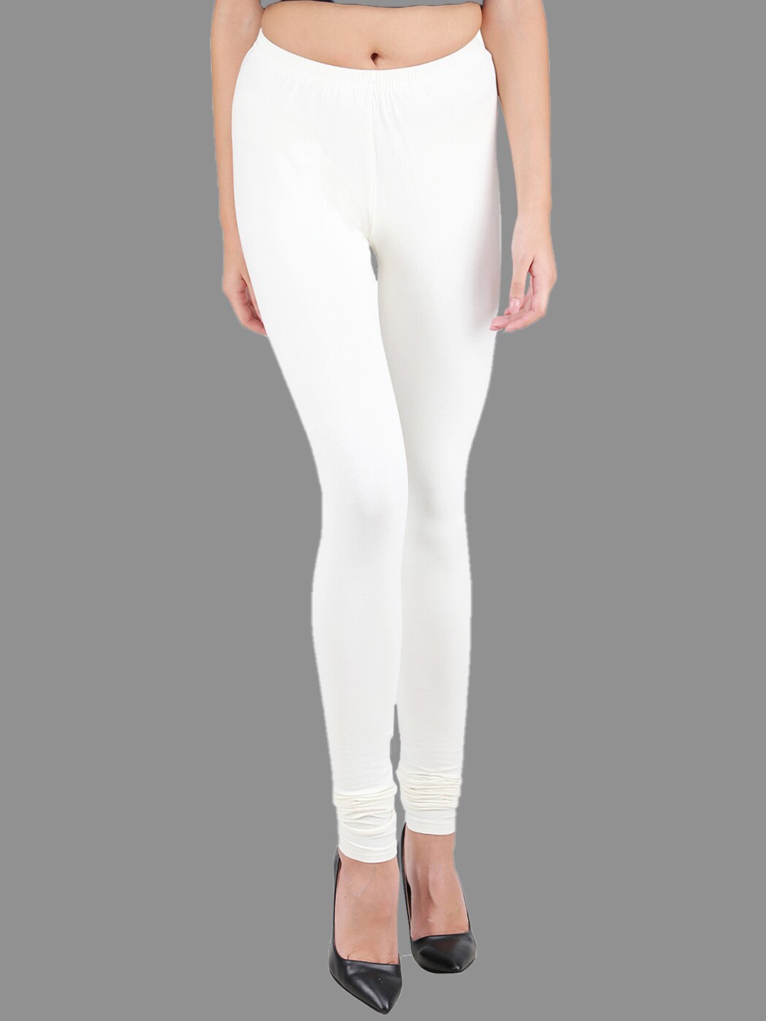 

SPIFFY Women Off White Solid Leggings