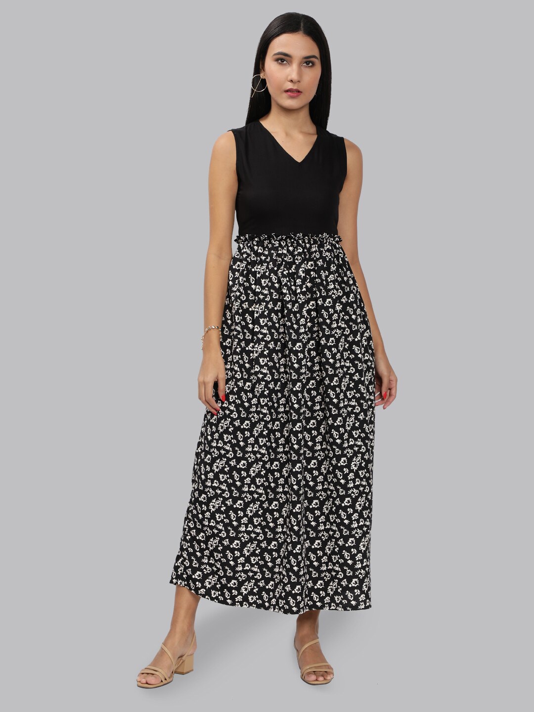 

TheBlackLover Black Floral Maxi Dress
