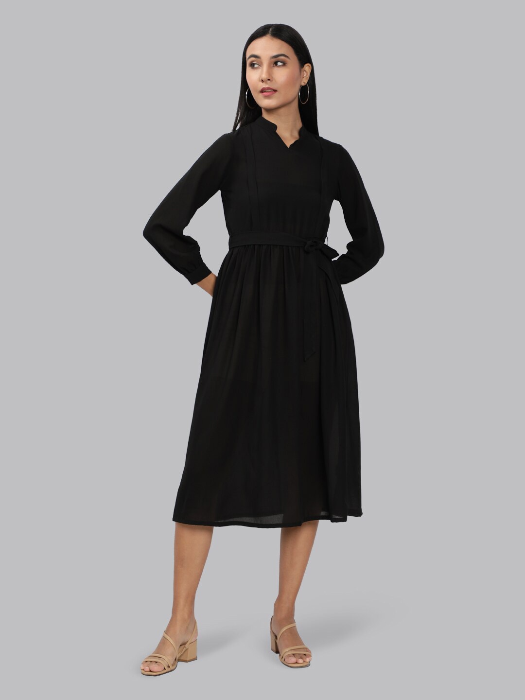 

TheBlackLover Black Midi Dress