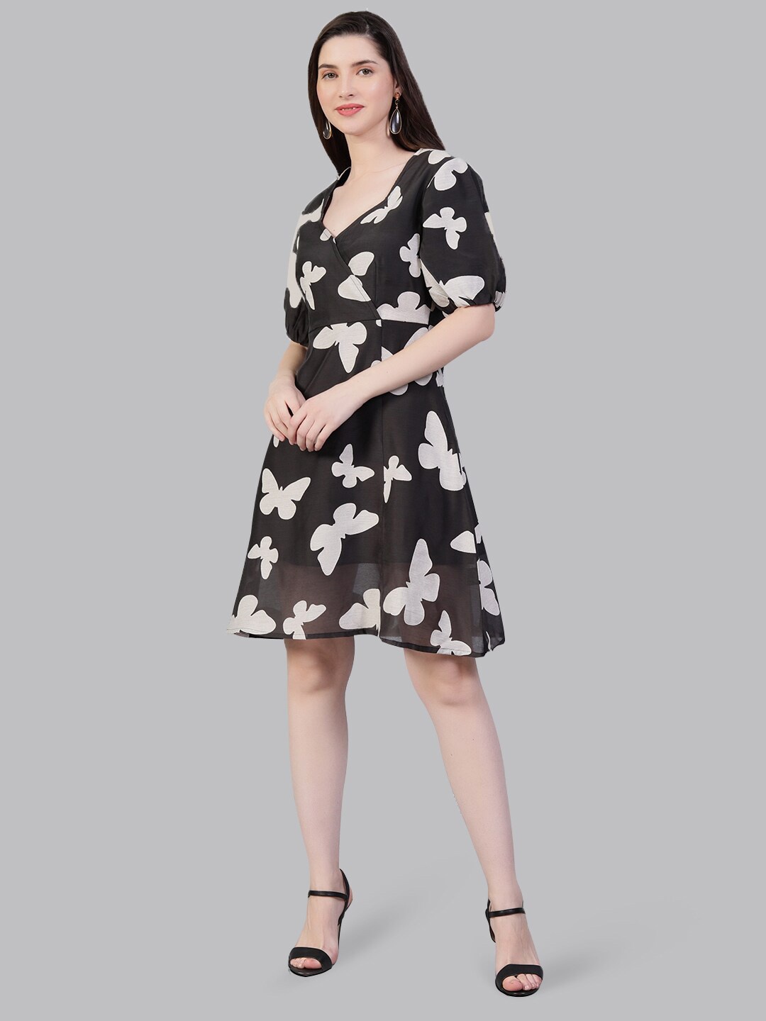 

TheBlackLover Black Floral Dress