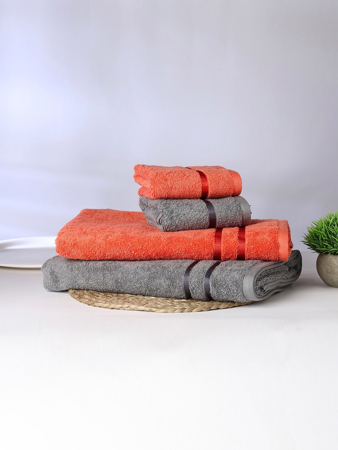 

SPACES Set Of 4 Solid Pure Cotton 500 GSM Towel Set, Grey