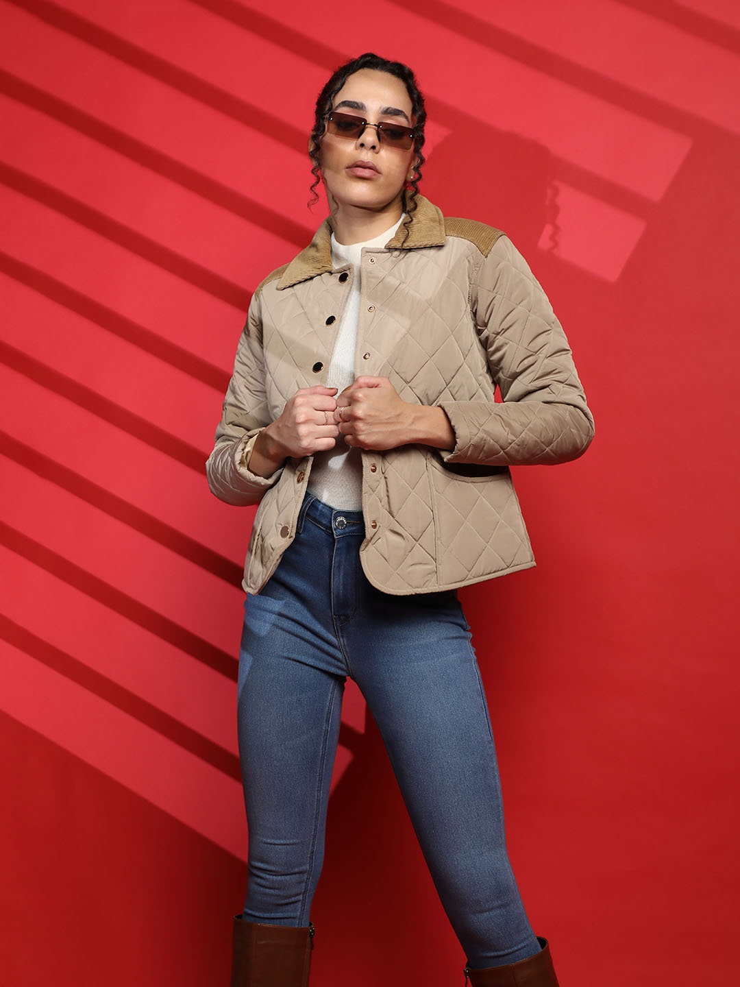 

HONNETE Women Beige Lightweight Outdoor Quilted Jacket