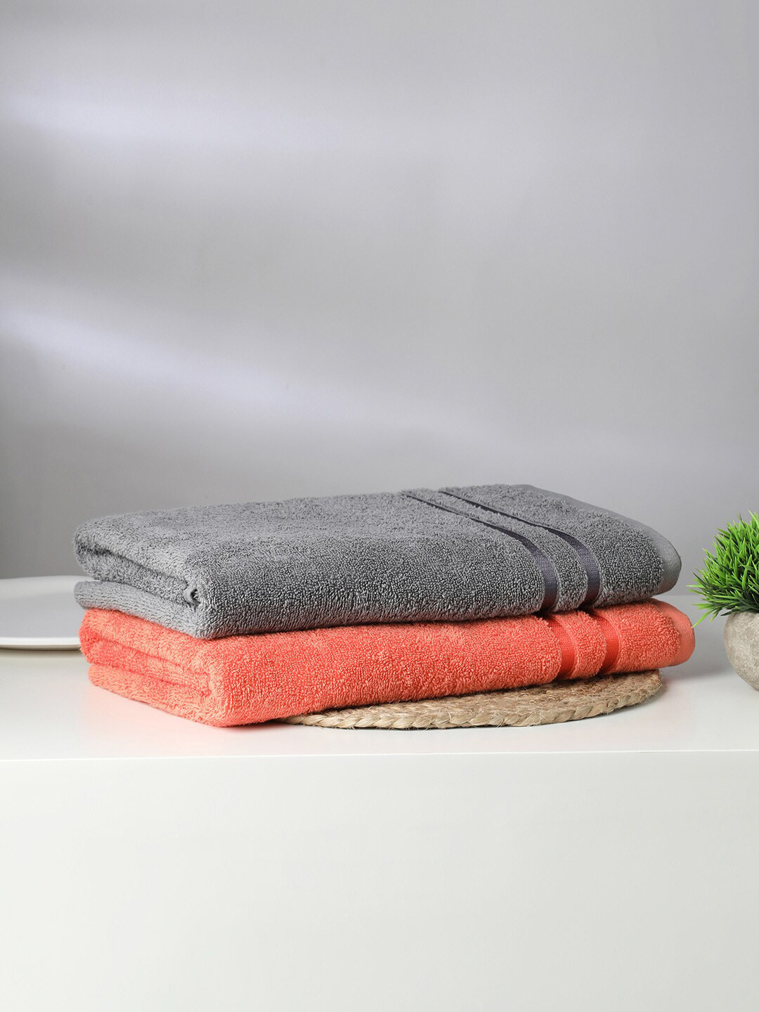 

SPACES Set Of 2 Solid 500 GSM Pure Cotton Bath Towels, Grey