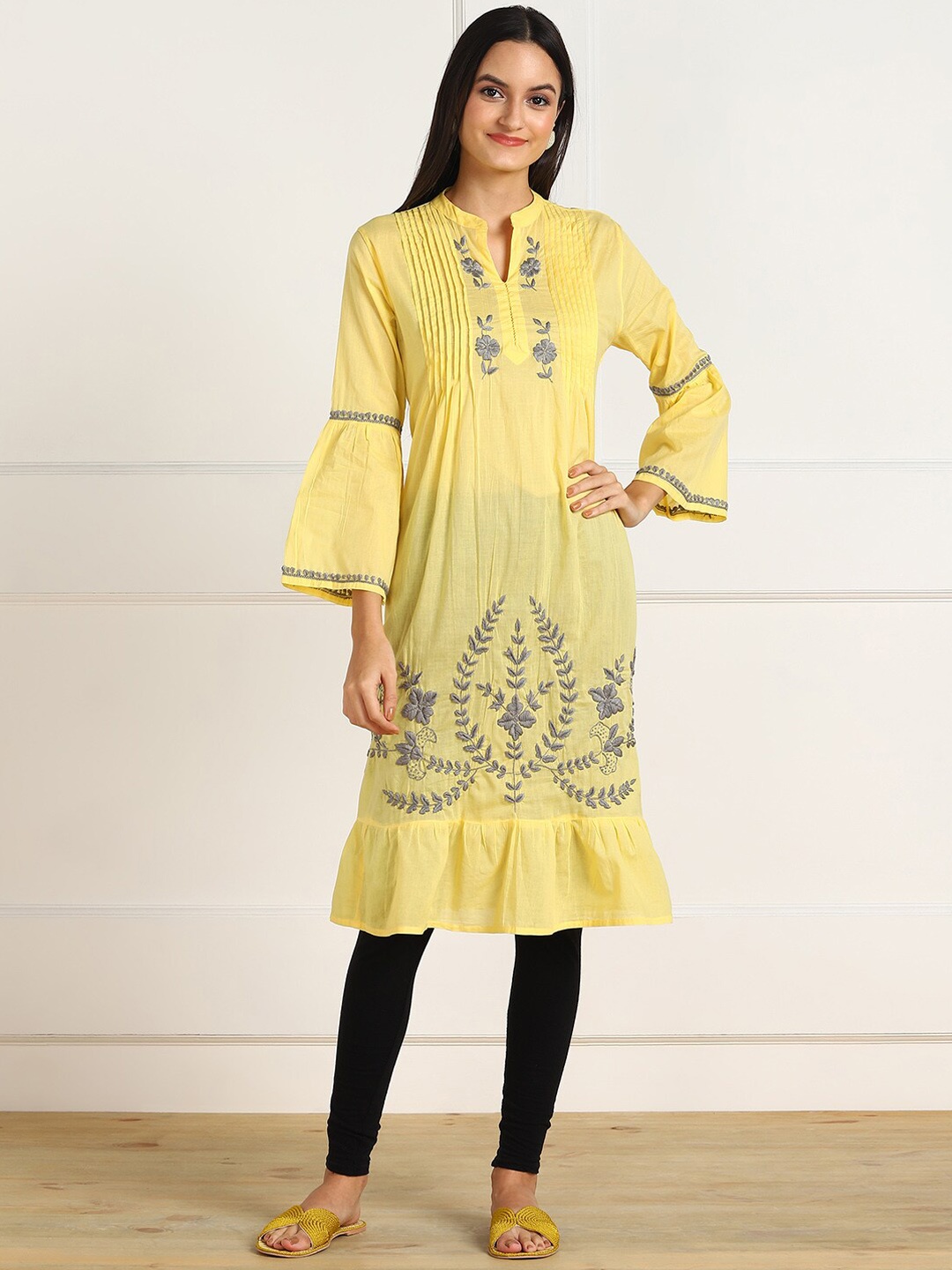 

VAHSON Hand Embroidered Cotton Lucknowi Chikankari Kurta, Yellow