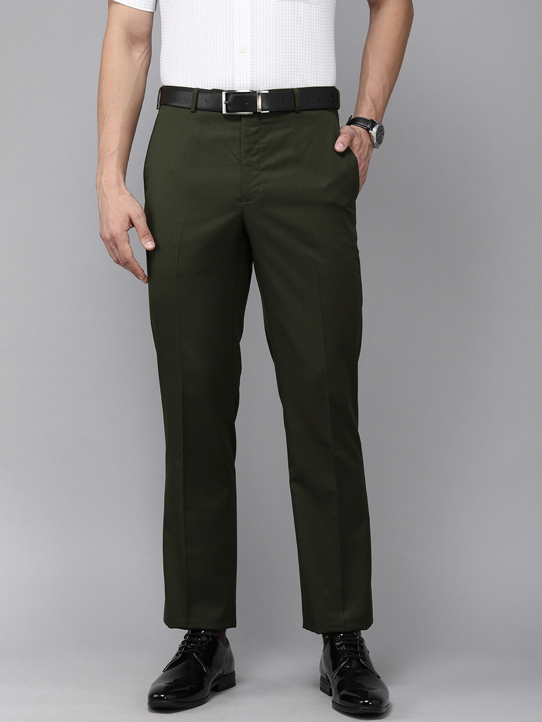 

Park Avenue Men Green Solid Mid Rise Smart Formal Trousers