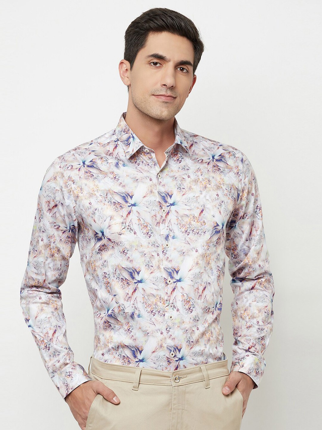 

Blue Buddha Men Peach-Coloured Floral Printed Casual Shirt