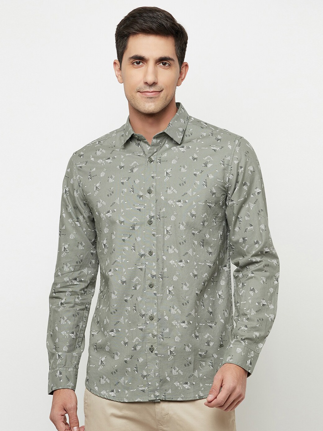 

Blue Buddha Men Green Floral Printed Casual Shirt