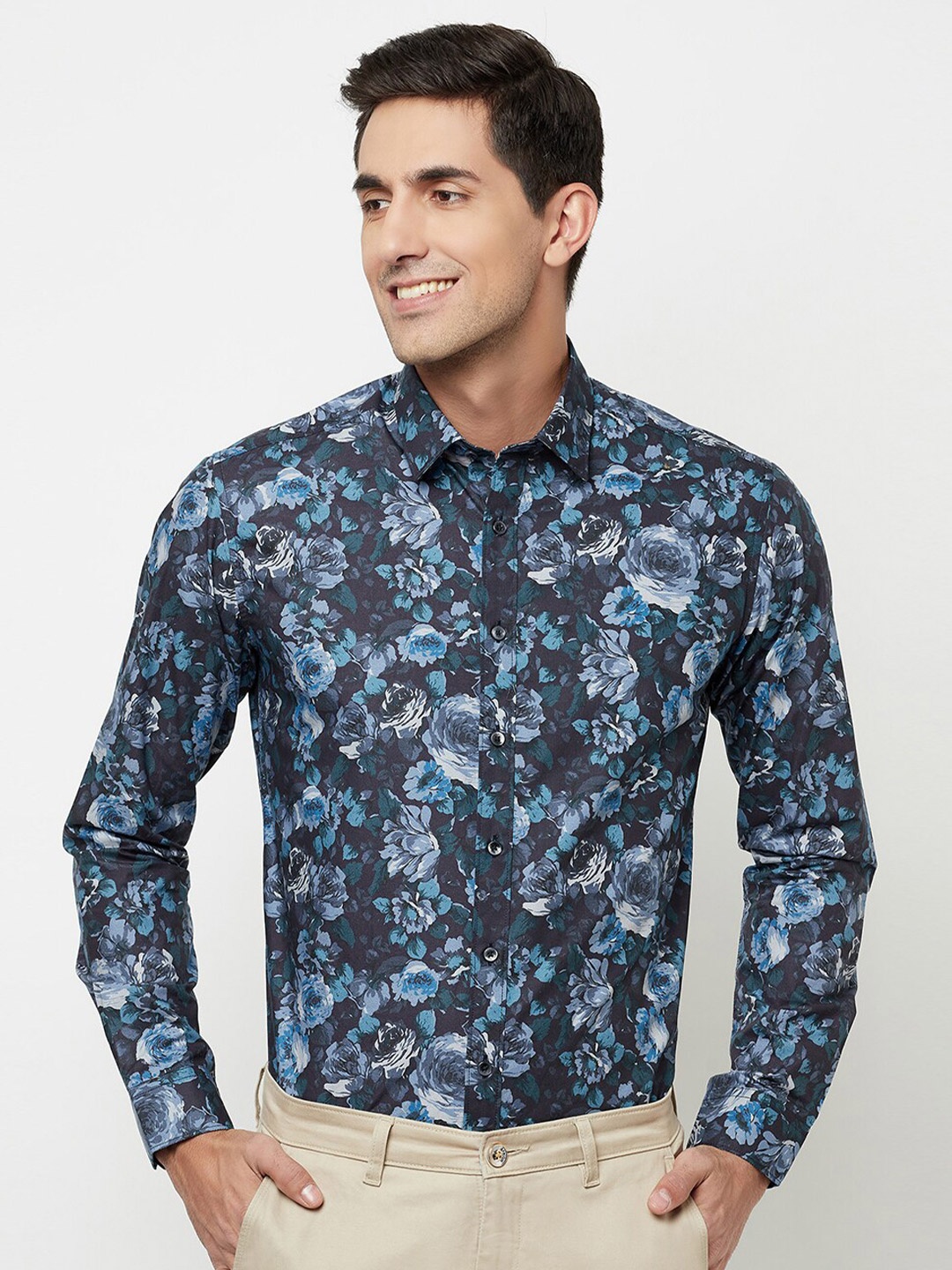 

Blue Buddha Men Navy Blue Floral Printed Casual Shirt