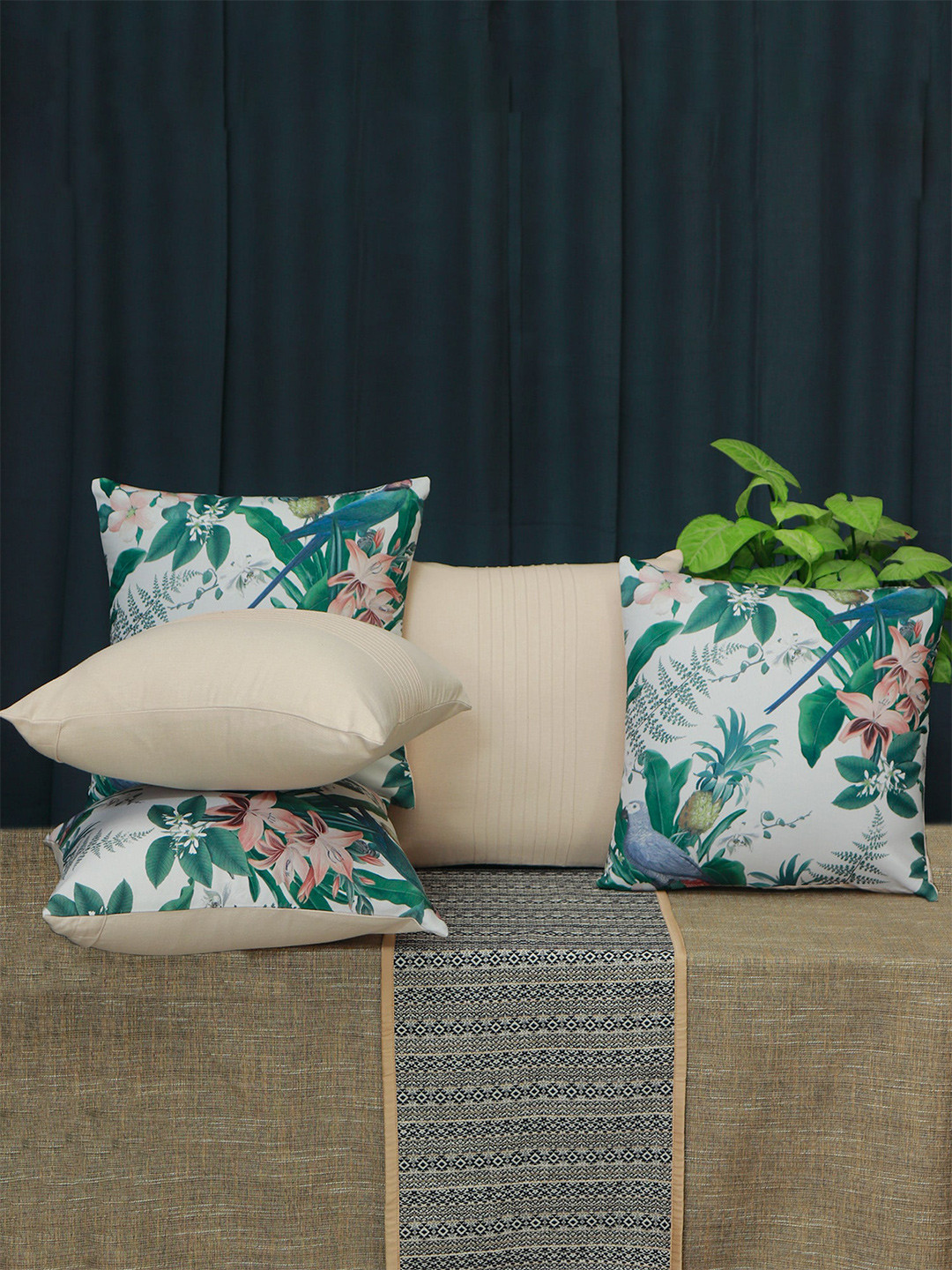 

ZEBA White & Green Set of 5 Floral Square Cushion Covers