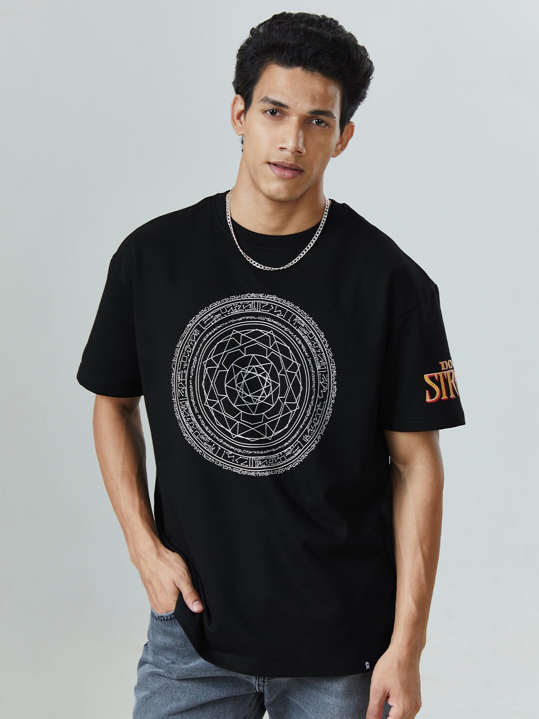 

The Souled Store Men Black Doctor Strange Printed Oversized T-Shirt
