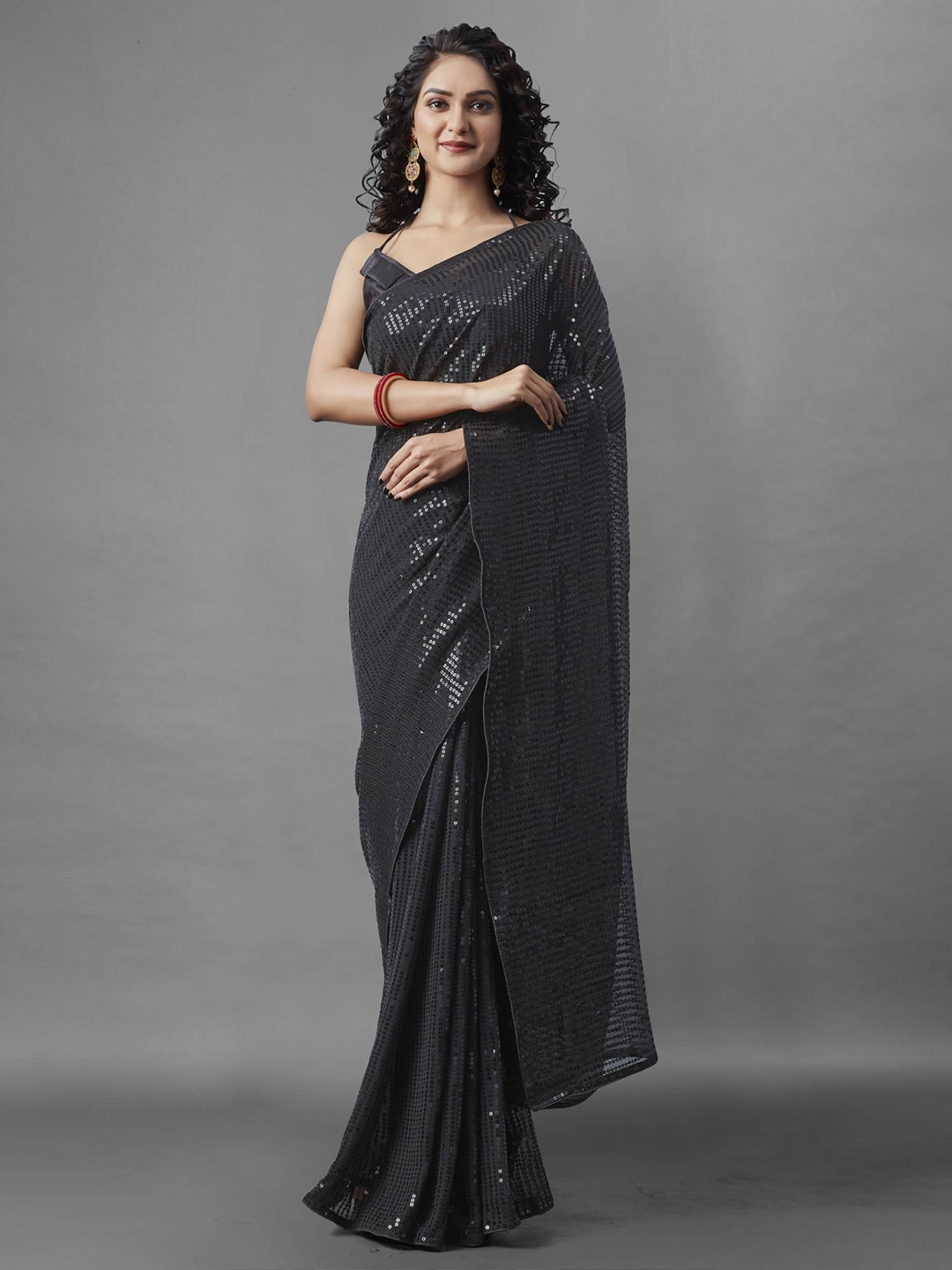 

nirja Fab Black Embellished Sequinned Saree