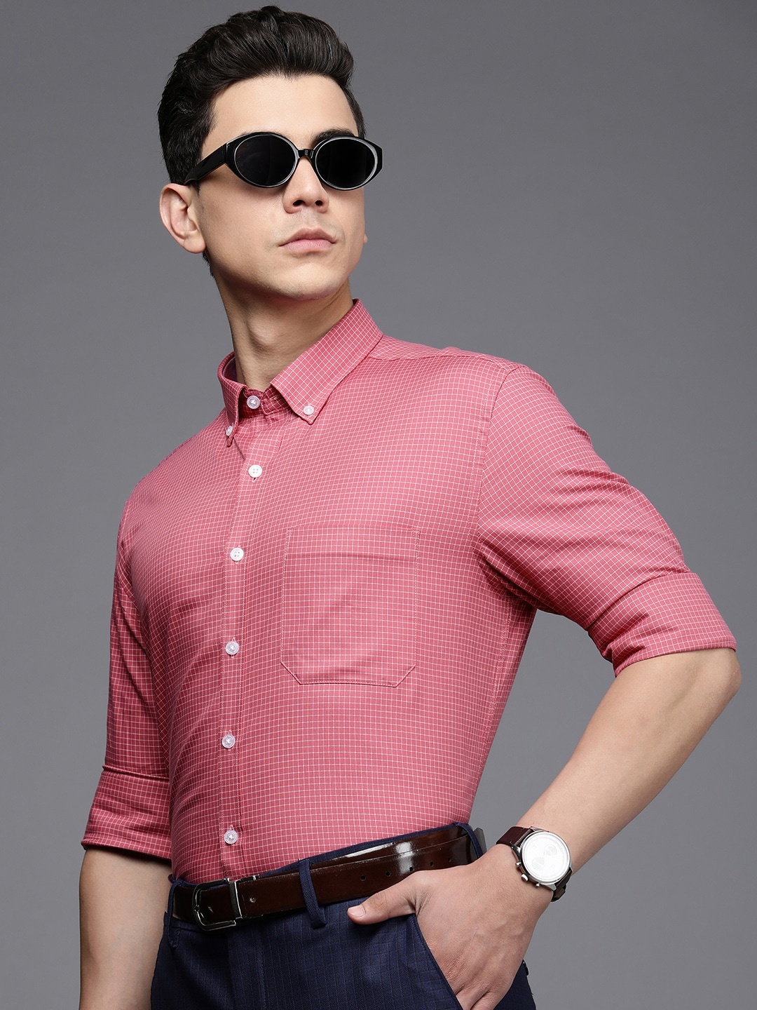 

Louis Philippe Men Pink & White Slim Fit Grid Tattersall Checks Checked Smart Casual Shirt