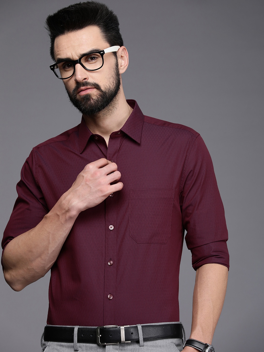 

Louis Philippe Burgundy Solid Pure Cotton Slim Fit Formal Shirt