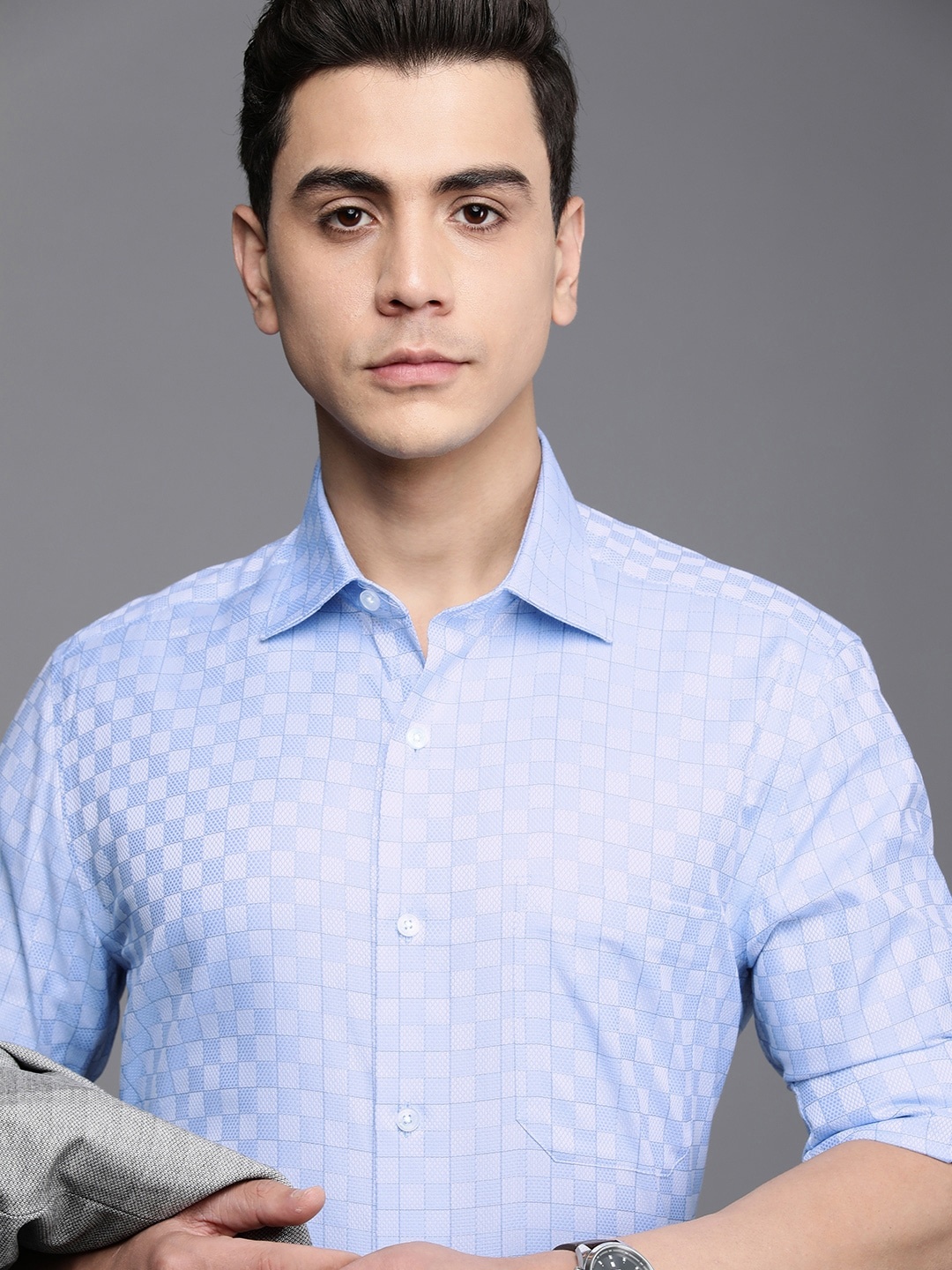 

Louis Philippe Men Blue & White Classic Fit Checked Pure Cotton Formal Shirt