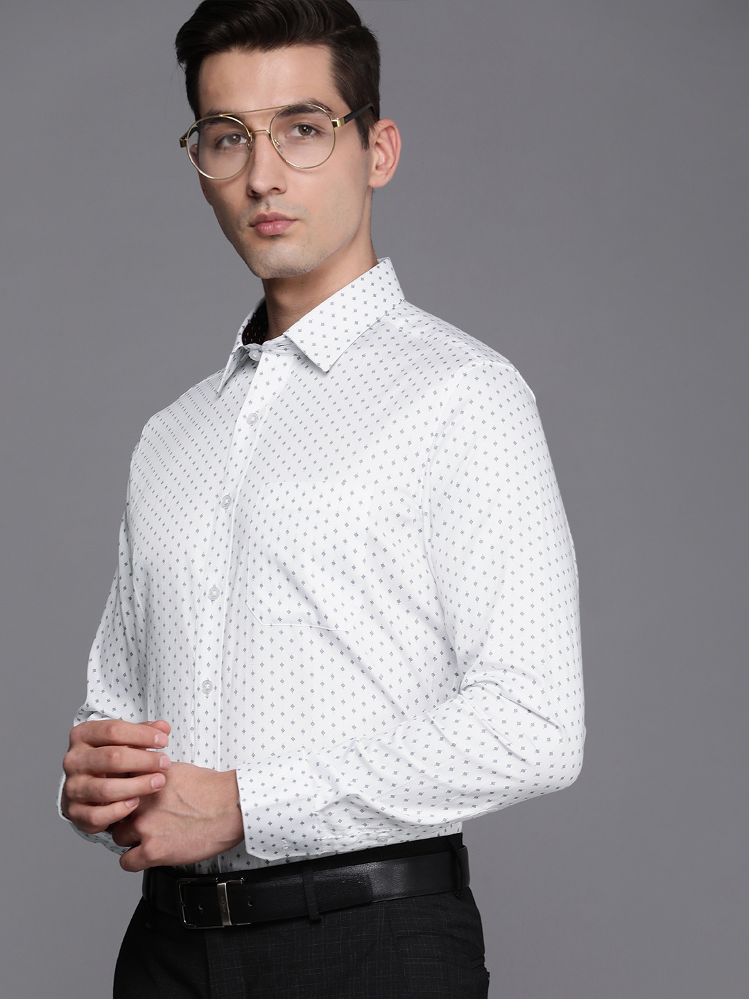 

Louis Philippe Men White Slim Fit Geometric Printed Pure Cotton Formal Shirt