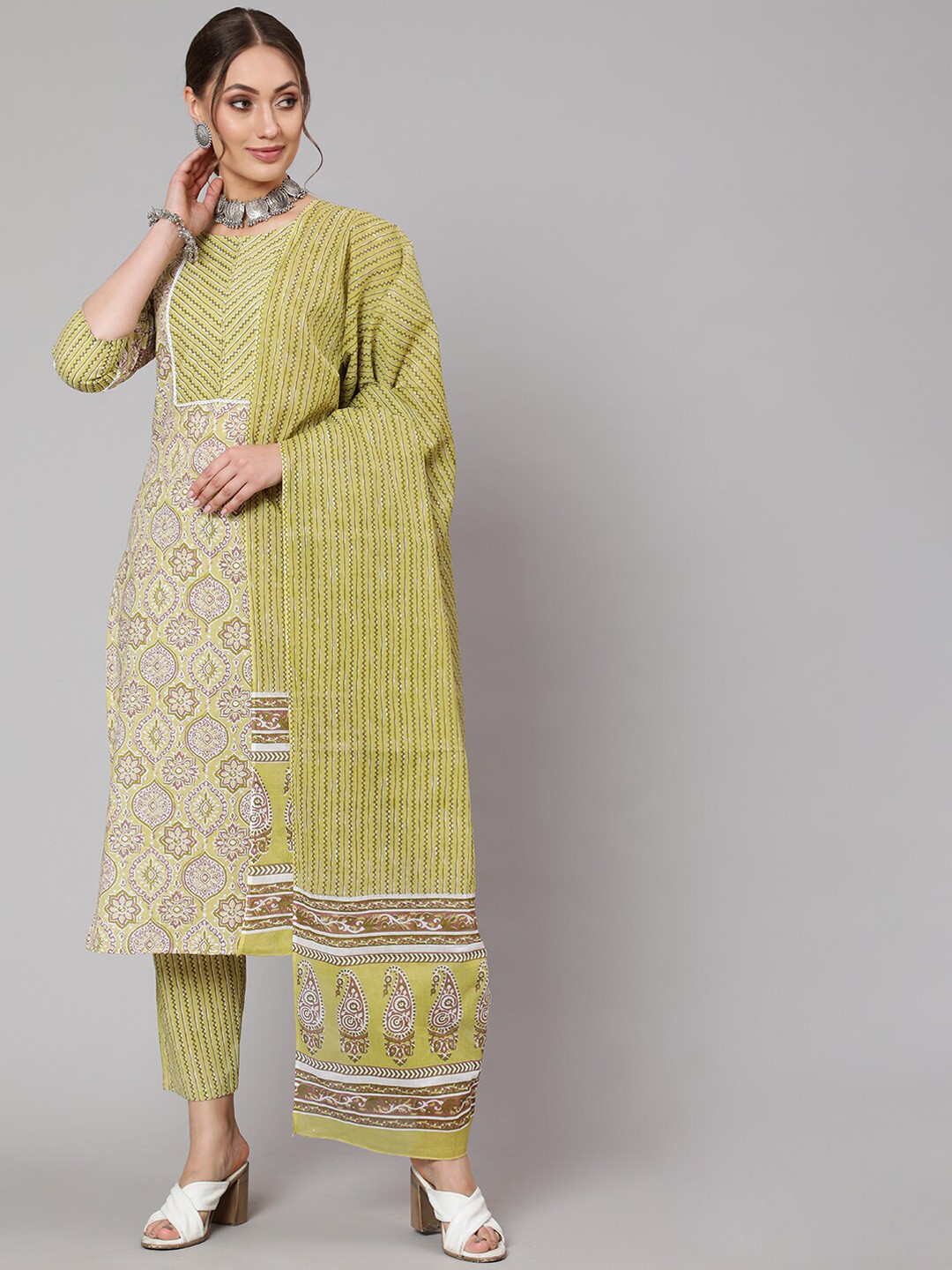 

THE NKS PLUS Women Green Printed Panelled Pure Cotton Kurti with Trousers & With Dupatta