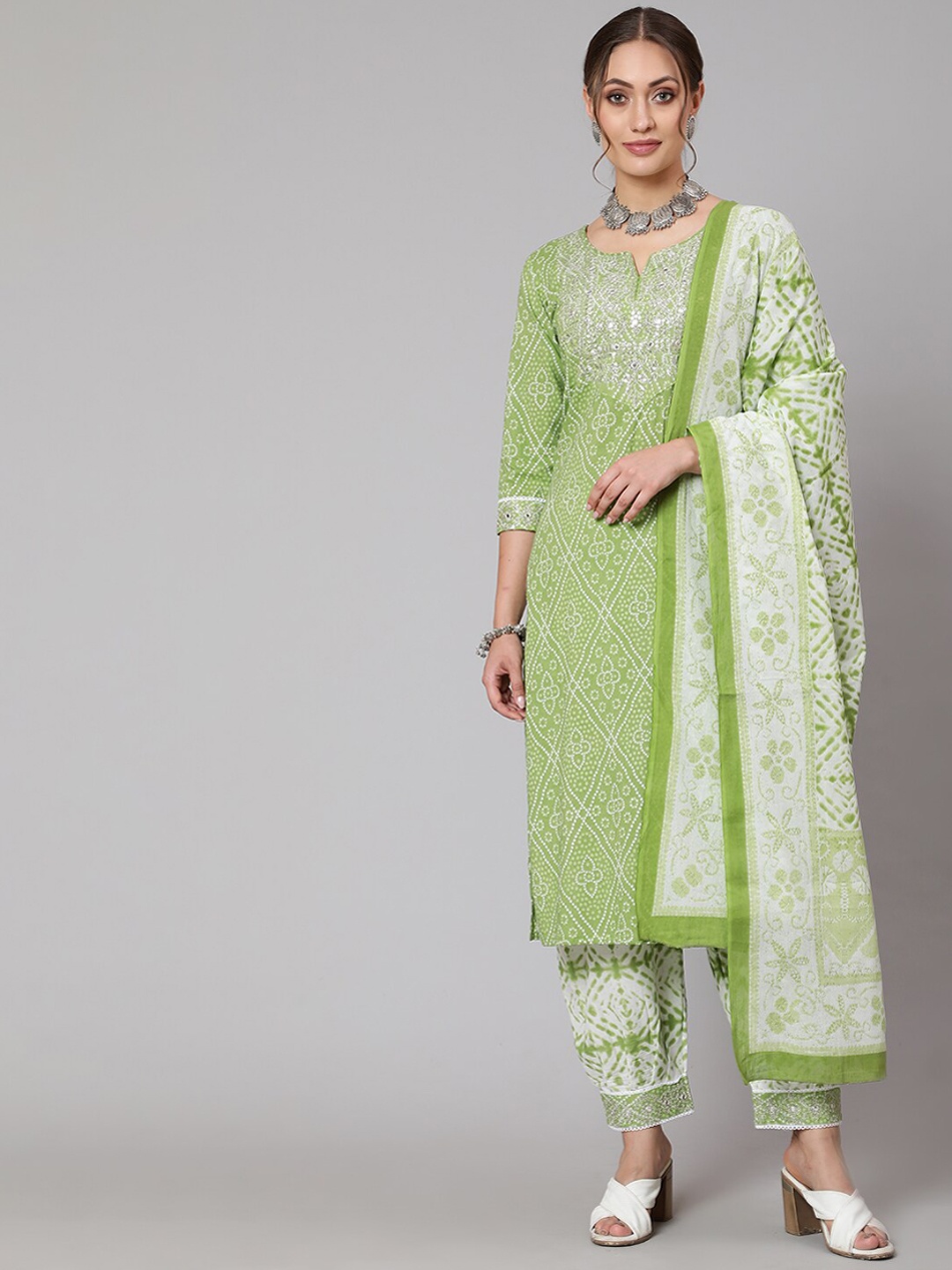 

THE NKS PLUS Women Green Ethnic Motifs Striped High Slit Pure Cotton Kurti with Trousers & With Dupatta