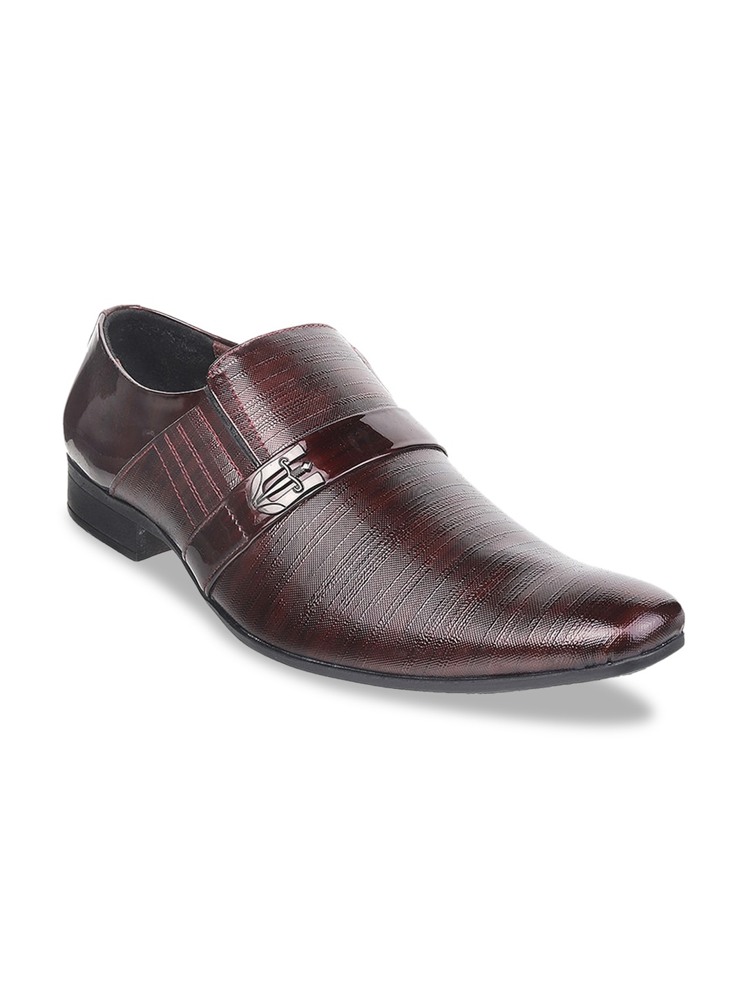 

Mochi Men Maroon Textured Leather Formal Slip-On Shoes