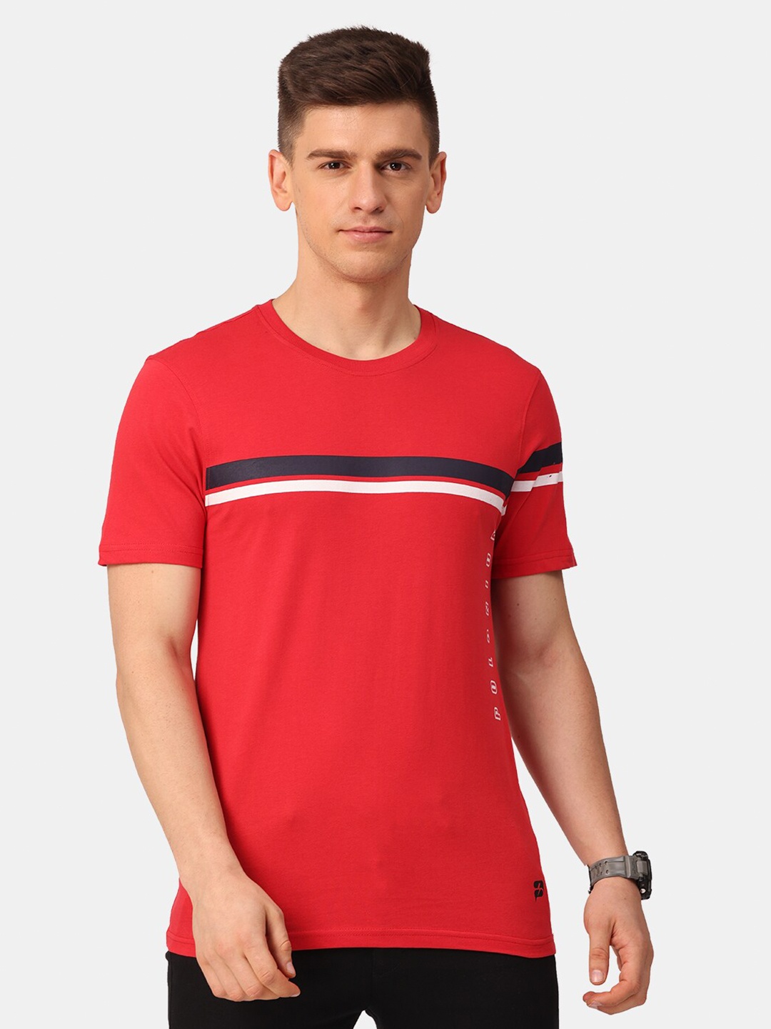 

POLONIUM Men Red & imperial red Striped Mandarin Collar T-shirt