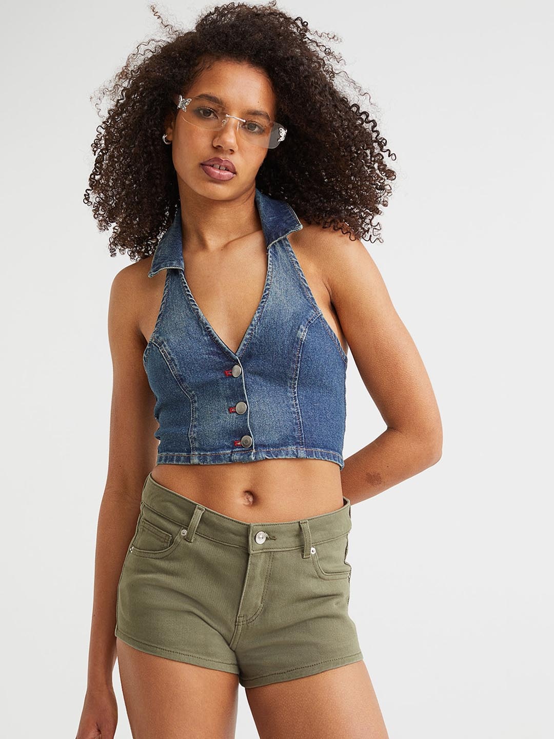 

H&M Women Green Solid Denim Low-Waisted Twill Shorts