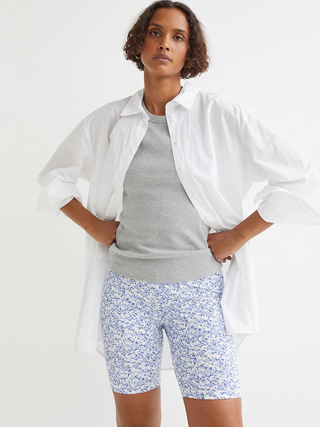 

H&M Women Blue Floral Ribbed Cycling Shorts