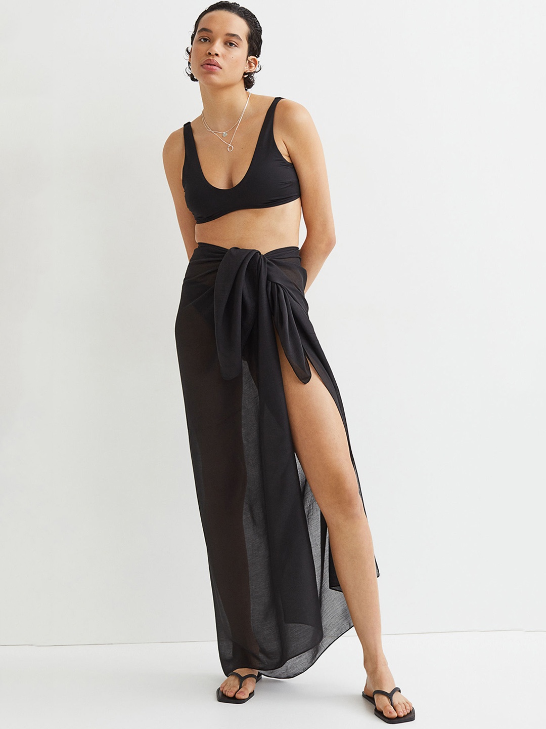 

H&M Women Black Solid Sarong