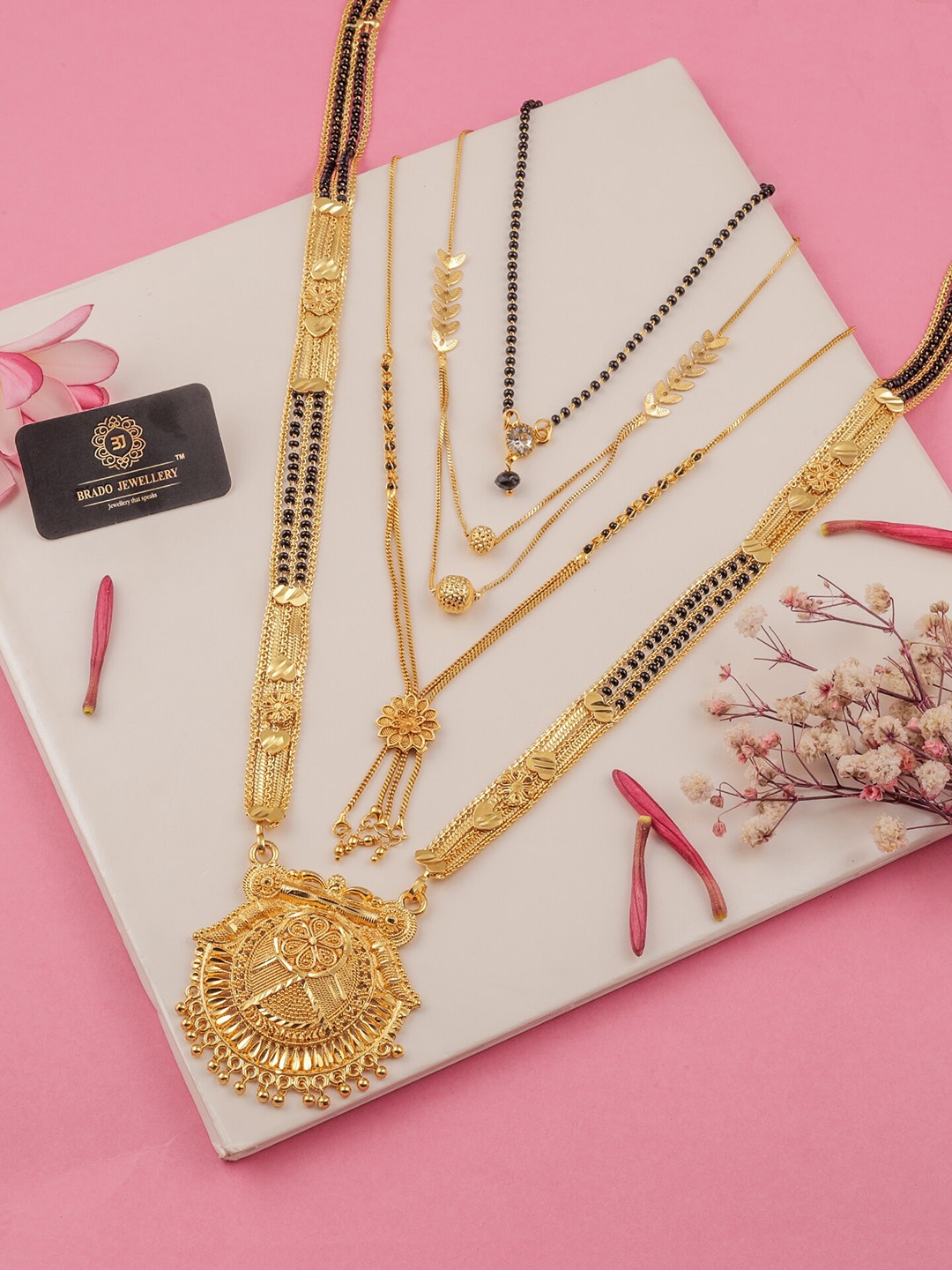 

Brado Jewellery Women Gold Mangalsutra
