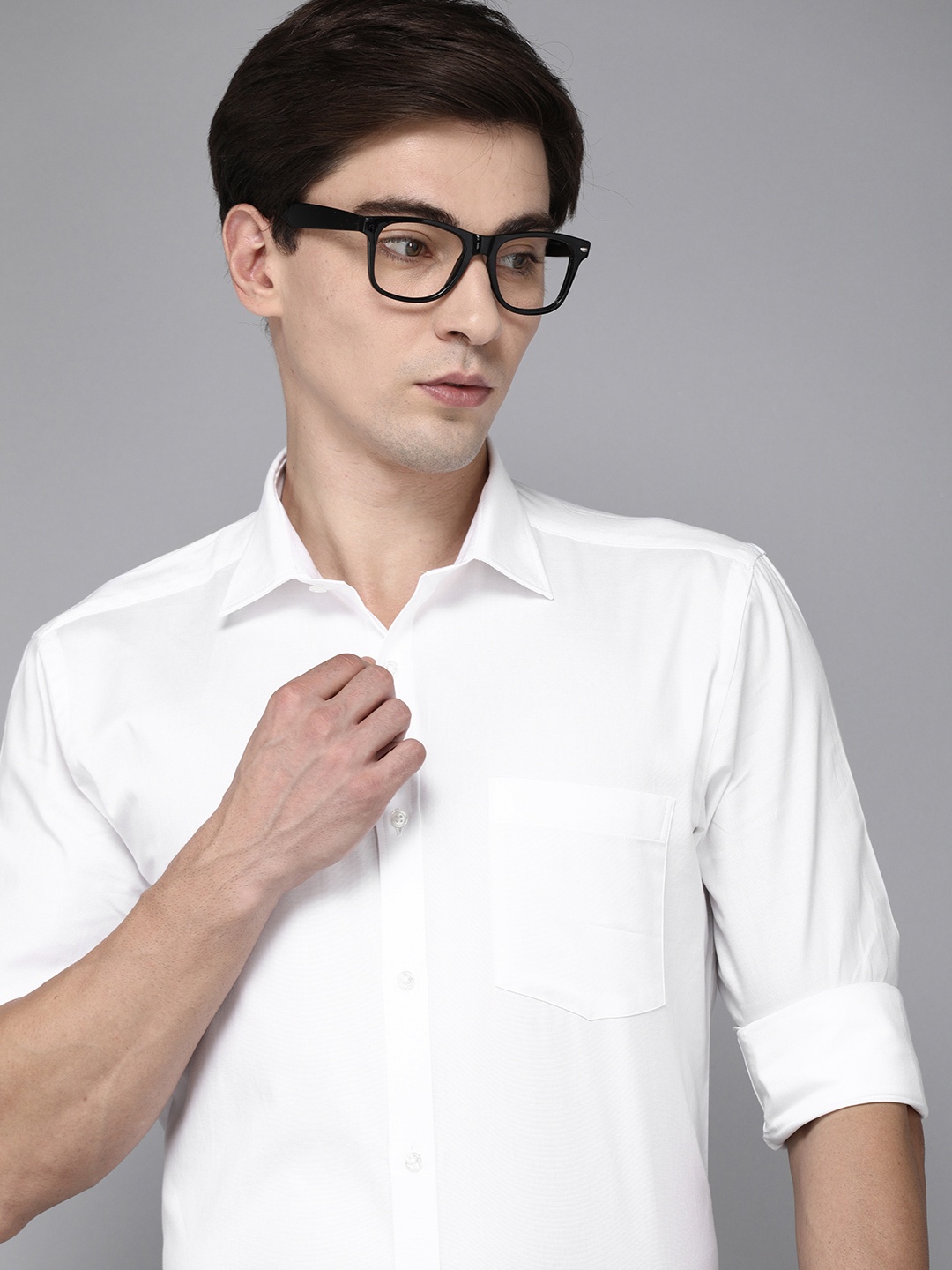 

Park Avenue Men White Solid Slim Fit Pure Cotton Formal Shirt