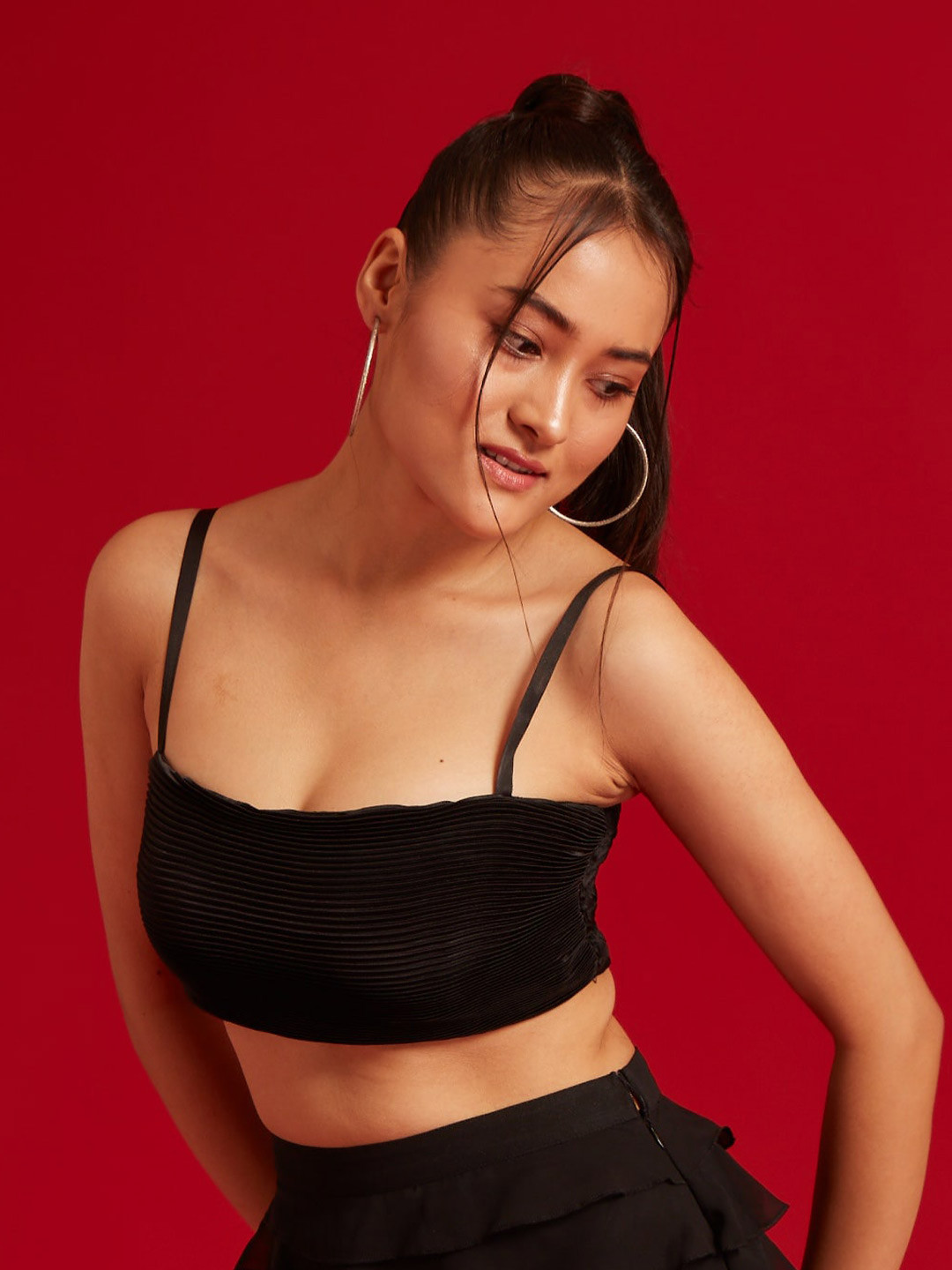 

THE CLOTHING FACTORY Black Crop Top