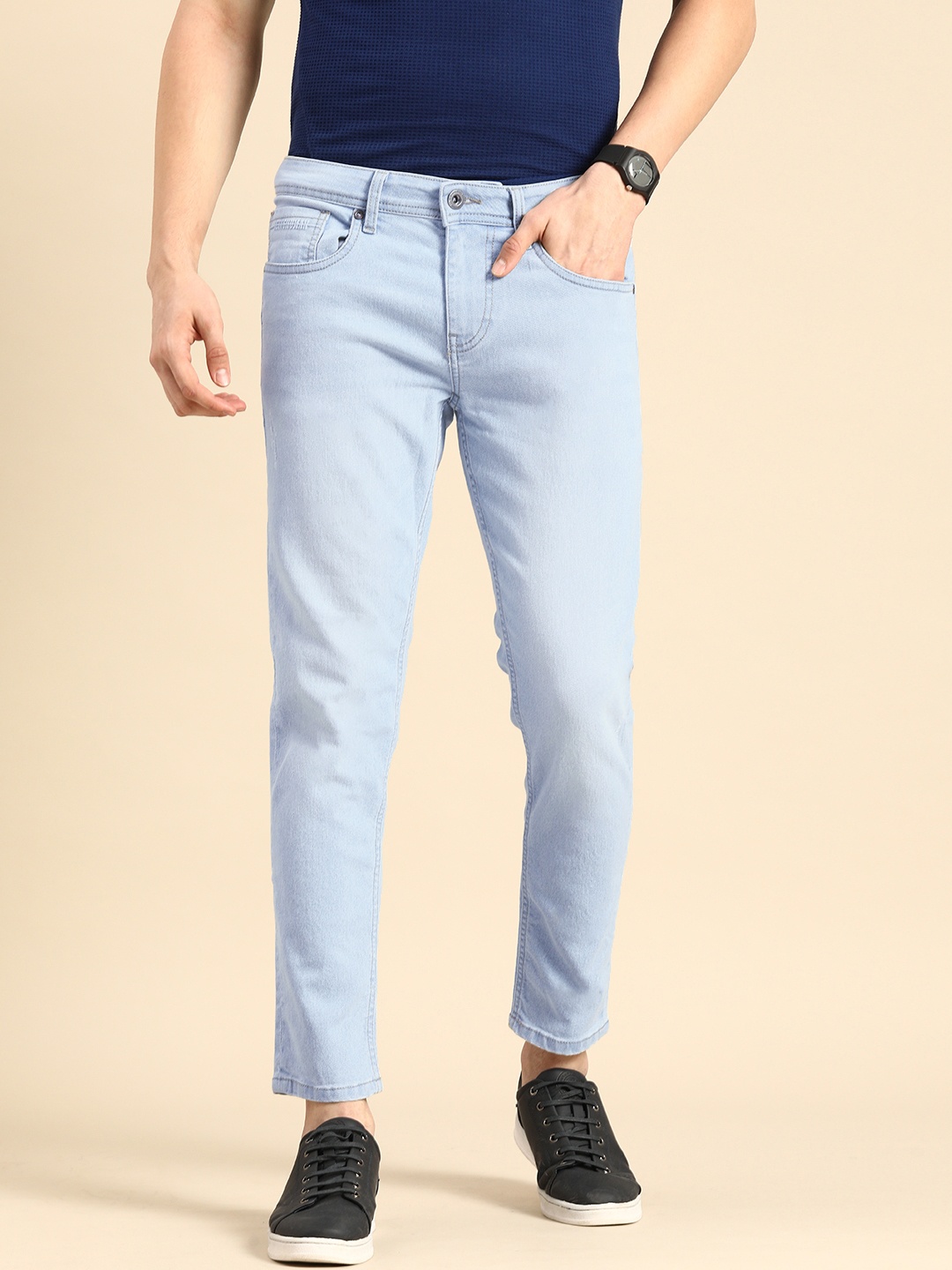 

Being Human Men Blue Light Fade Stretchable Tapered Fit Casual Jeans