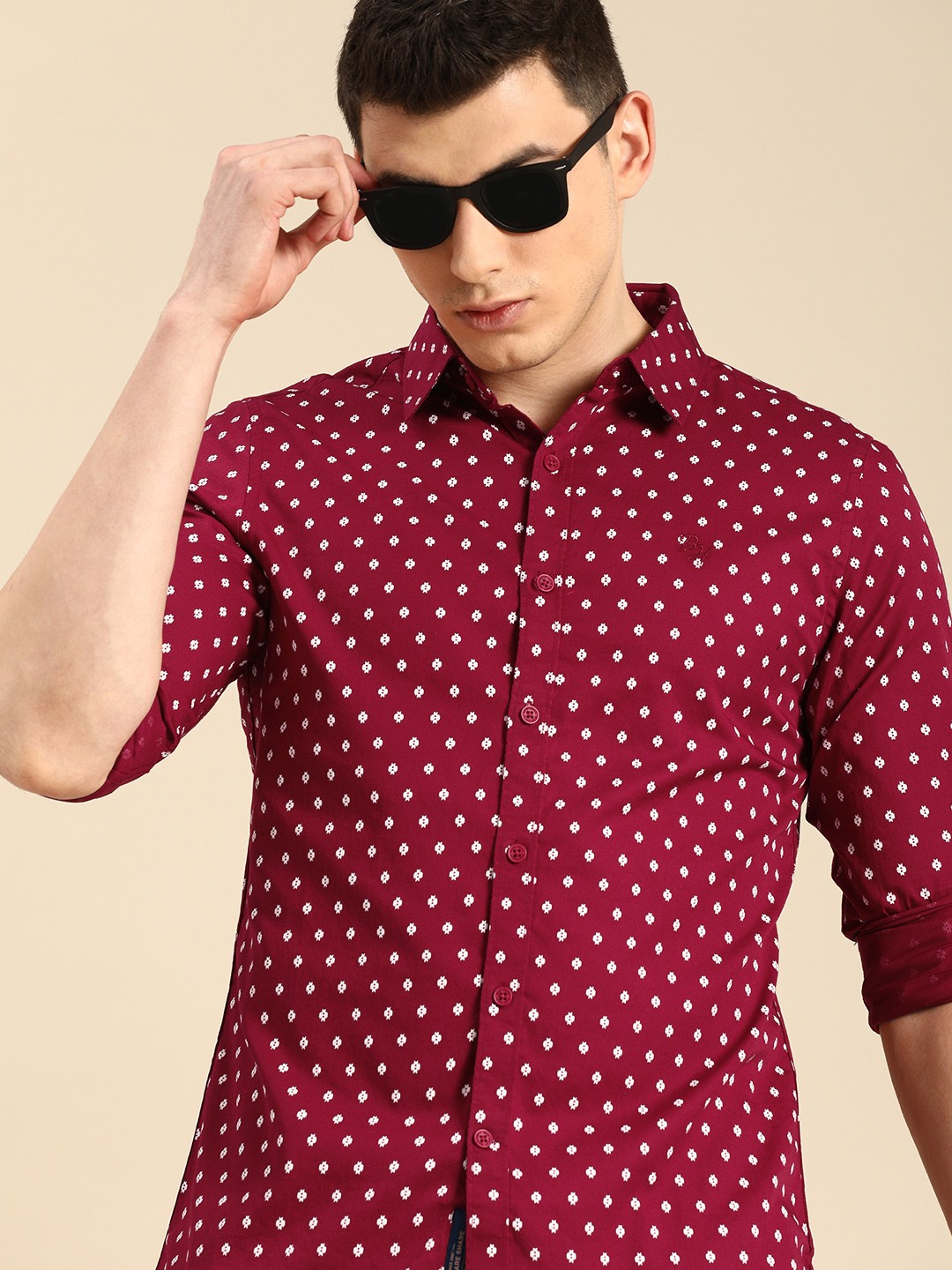 

Being Human Men Maroon & White Slim Fit Printed Casual Shirt