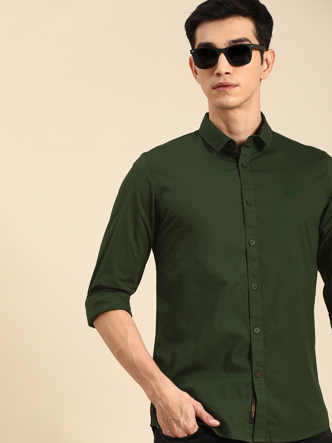 

Being Human Men Olive Green Solid Slim Fit Pure Cotton Casual Shirt