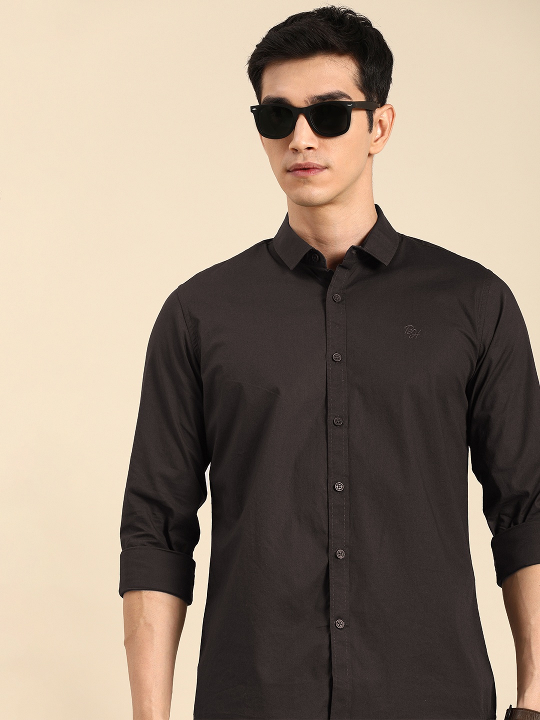 

Being Human Men Grey Solid Slim Fit Pure Cotton Casual Shirt
