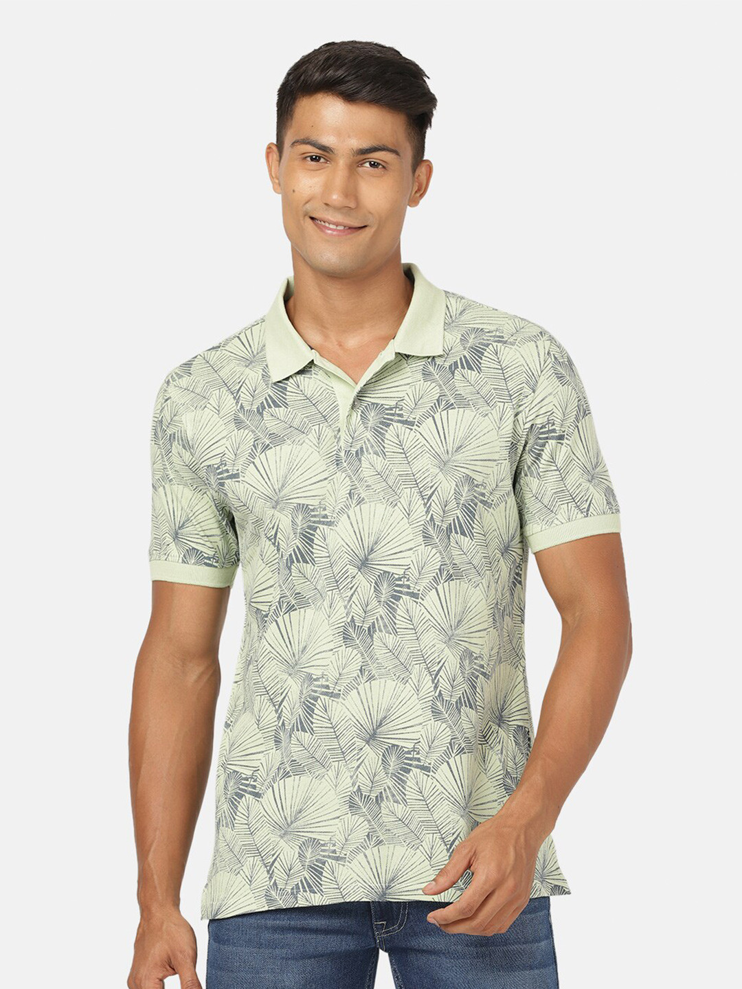 

Crocodile Men Green Floral Printed Polo Collar Tropical Slim Fit T-shirt
