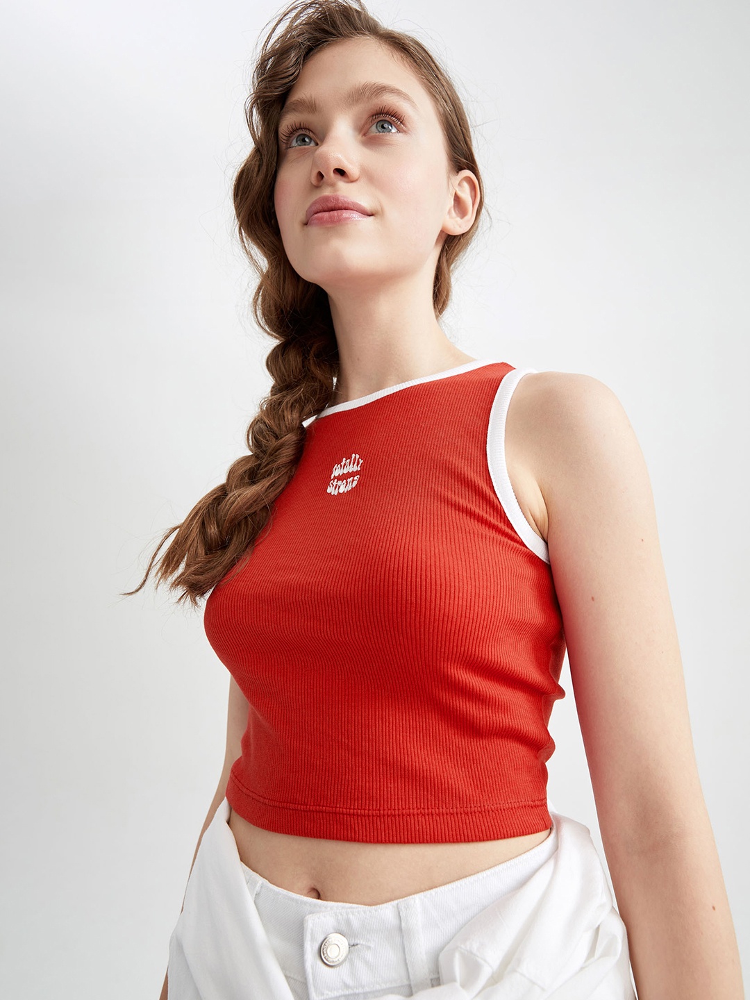 

DeFacto Red Typography Print Crop Top