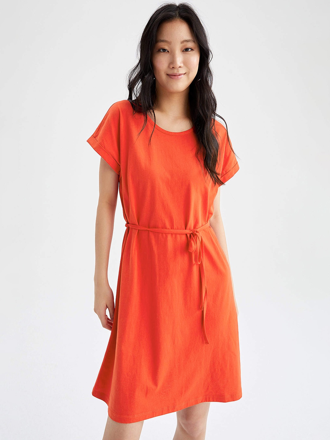 

DeFacto Red Solid T-shirt Dress