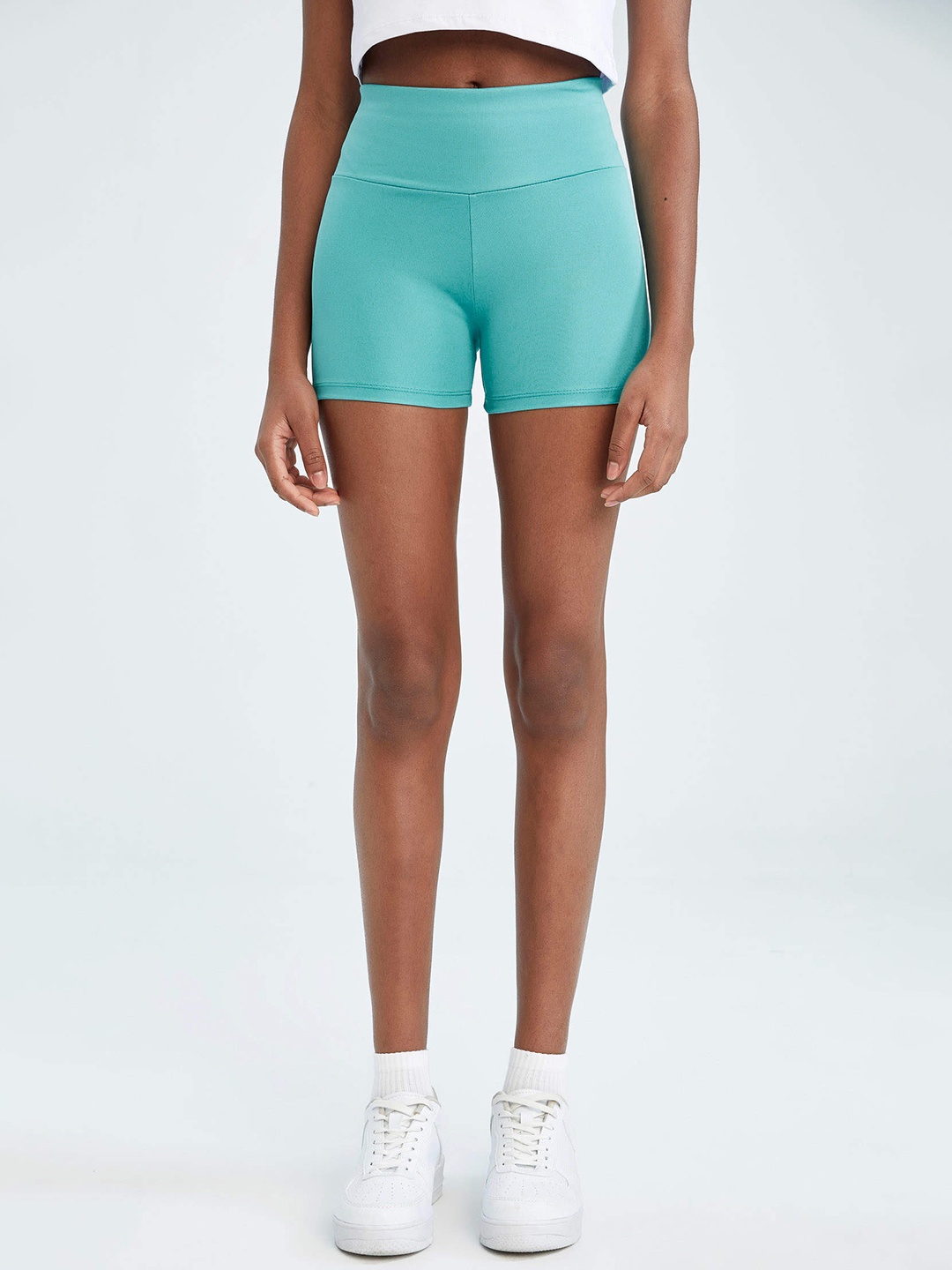 

DeFacto Women Turquoise Blue Skinny Fit Biker Shorts
