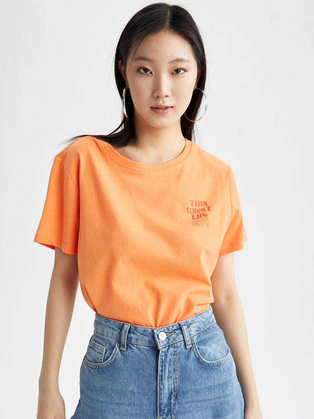 

DeFacto Women Coral Orange Solid Knitted T-shirt