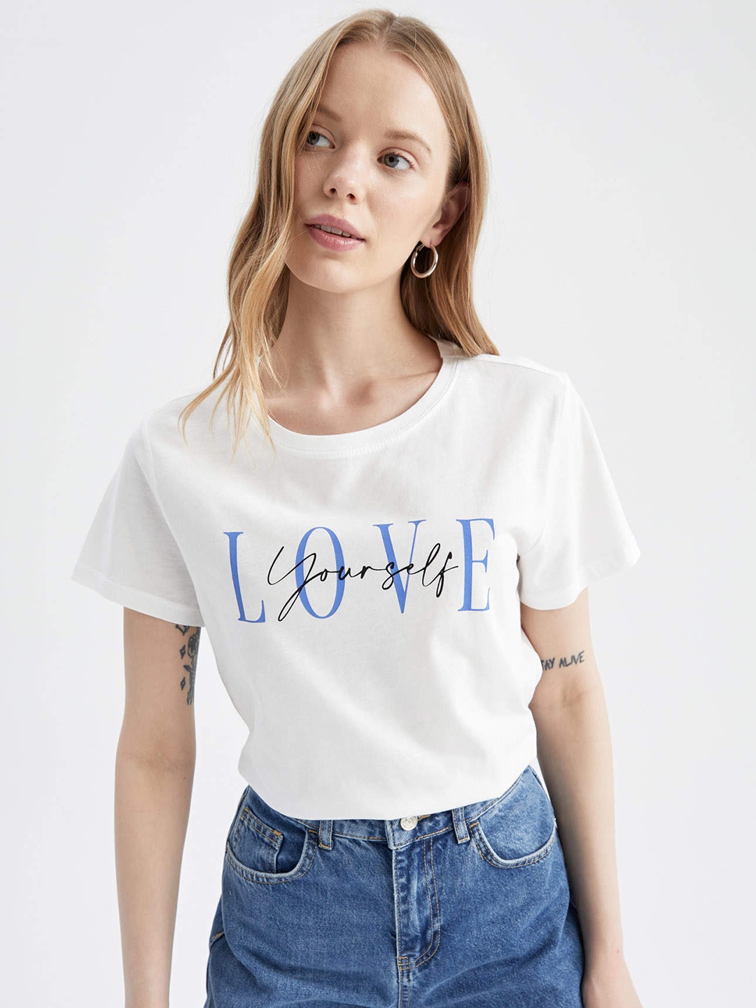 

DeFacto Women White Typography Printed Pure Cotton T-shirt
