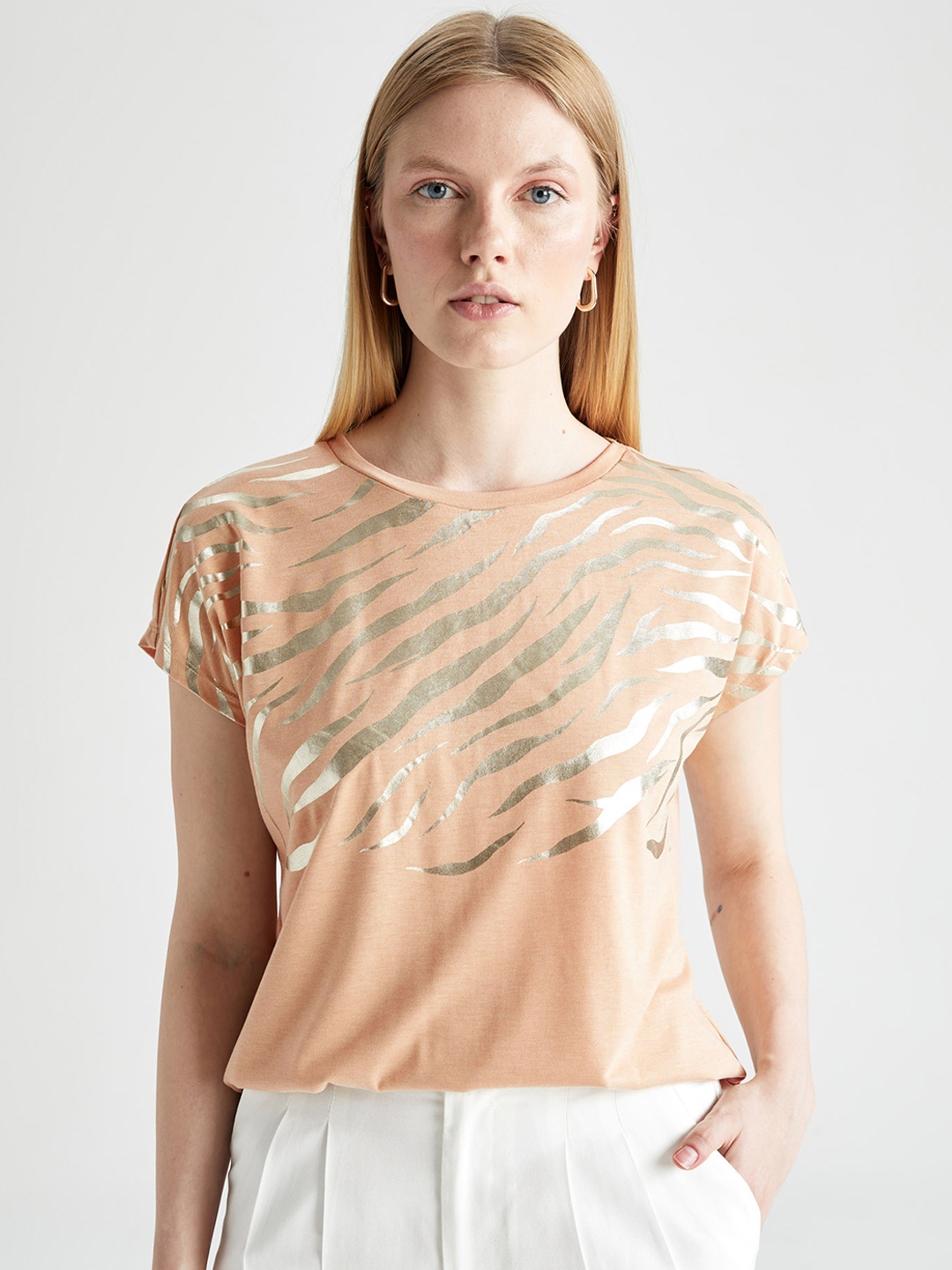 

DeFacto Women Beige Tiger Print T-shirt
