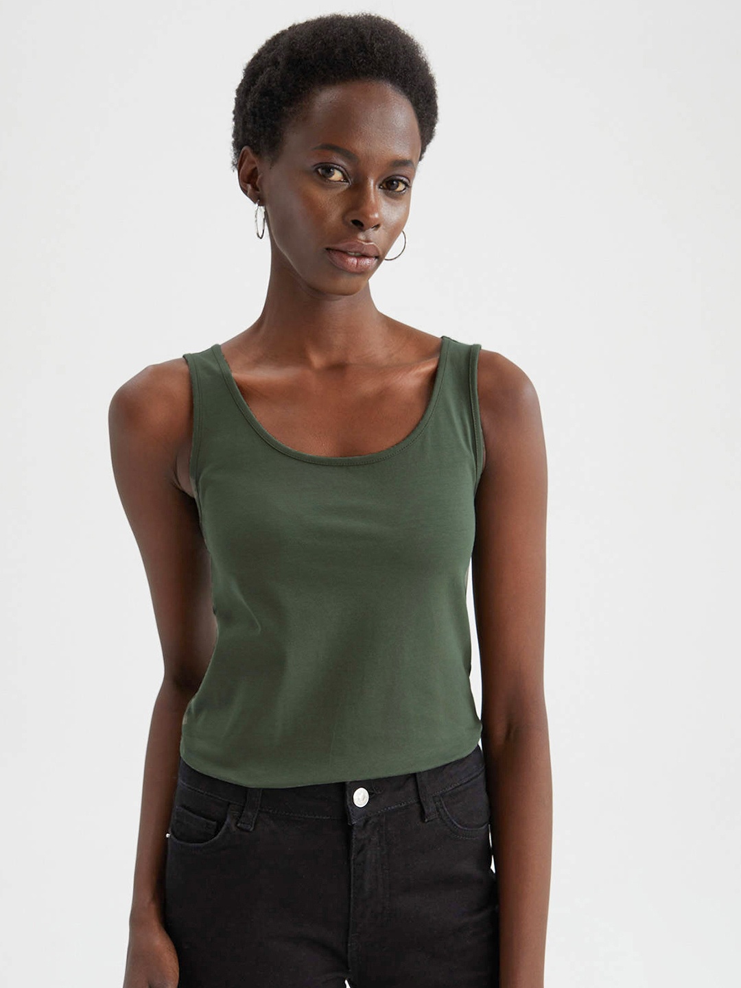 

DeFacto Solid Top, Olive