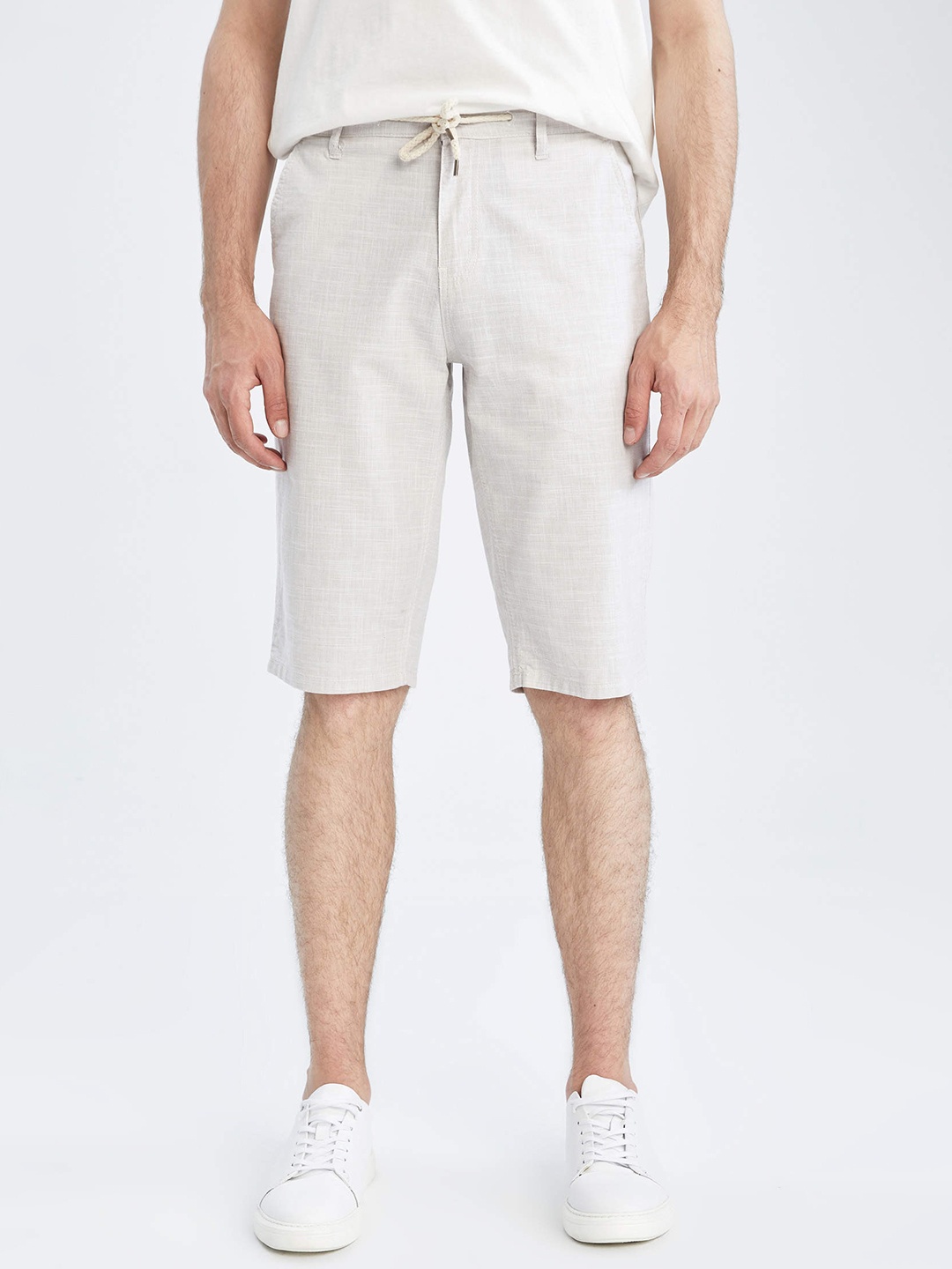 

DeFacto Men Off White Solid Pure Cotton Shorts