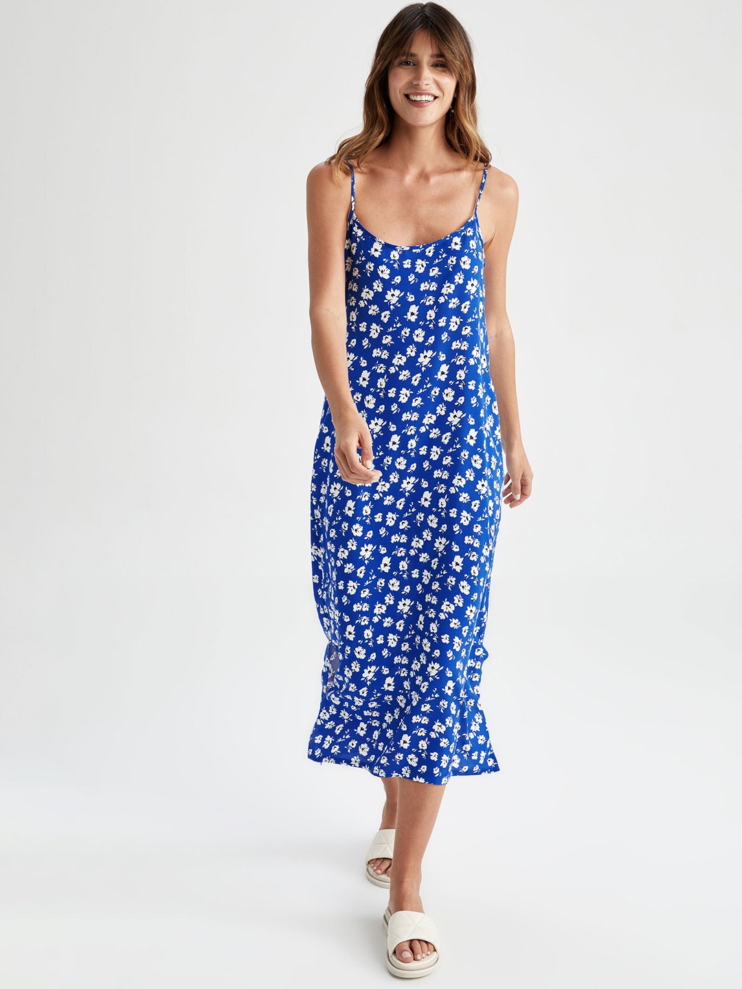

DeFacto Blue & White Floral A-Line Midi Dress