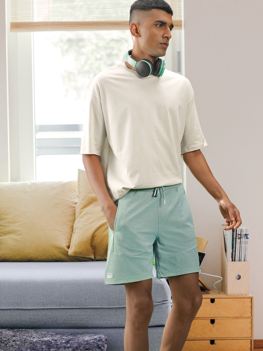 

DeFacto Men Blue Solid Shorts