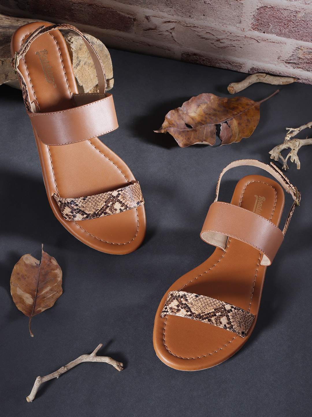 

Roadster Women Snakeskin Print Open Toe Flats, Tan