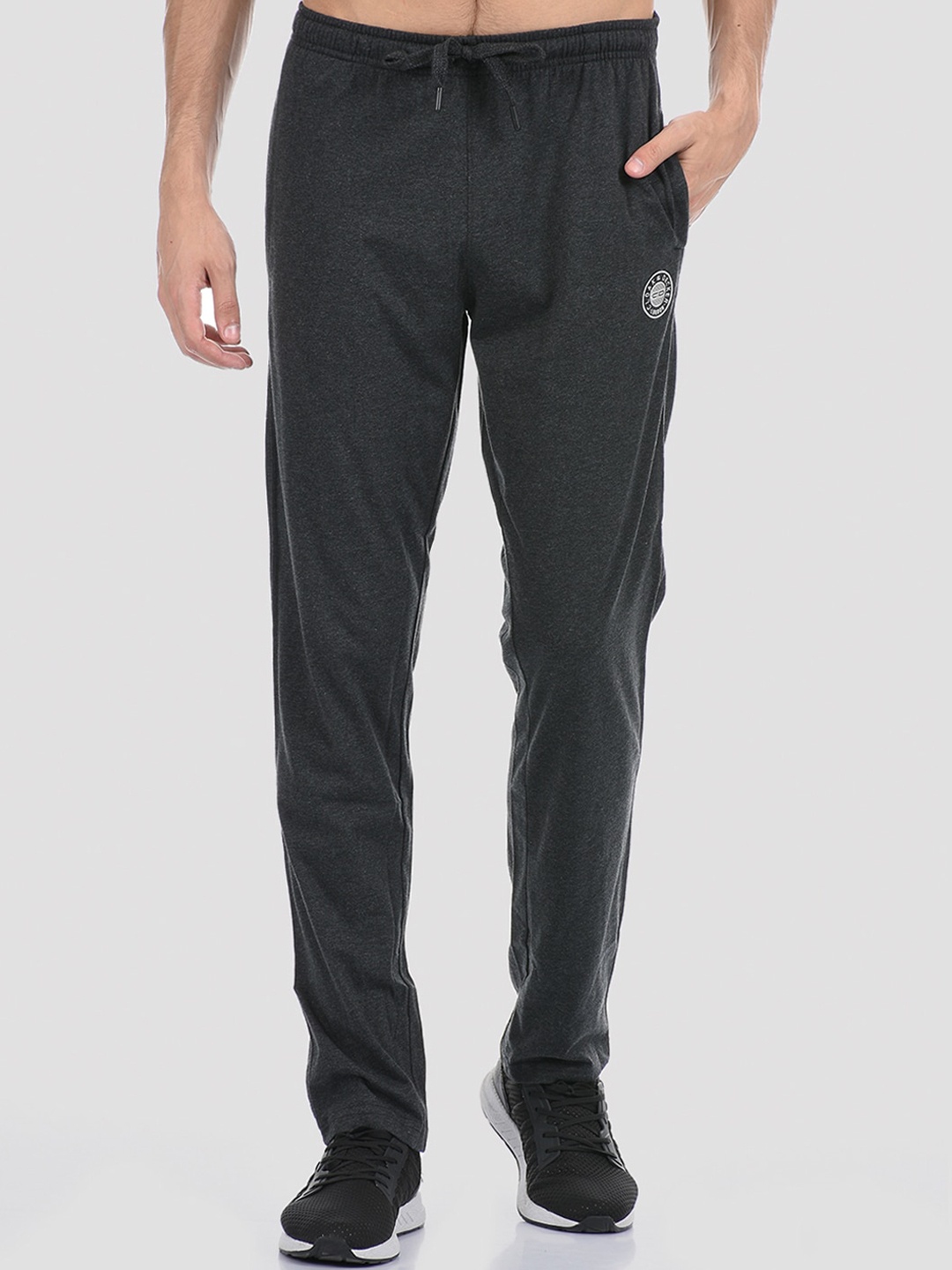 

Cloak & Decker by Monte Carlo Men Grey Melange Solid Track Pants