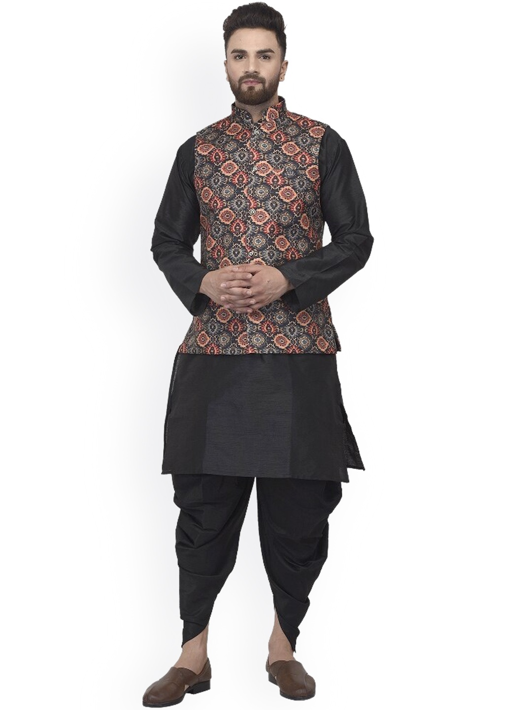 

Benstoke Men Black Kurta with Patiala